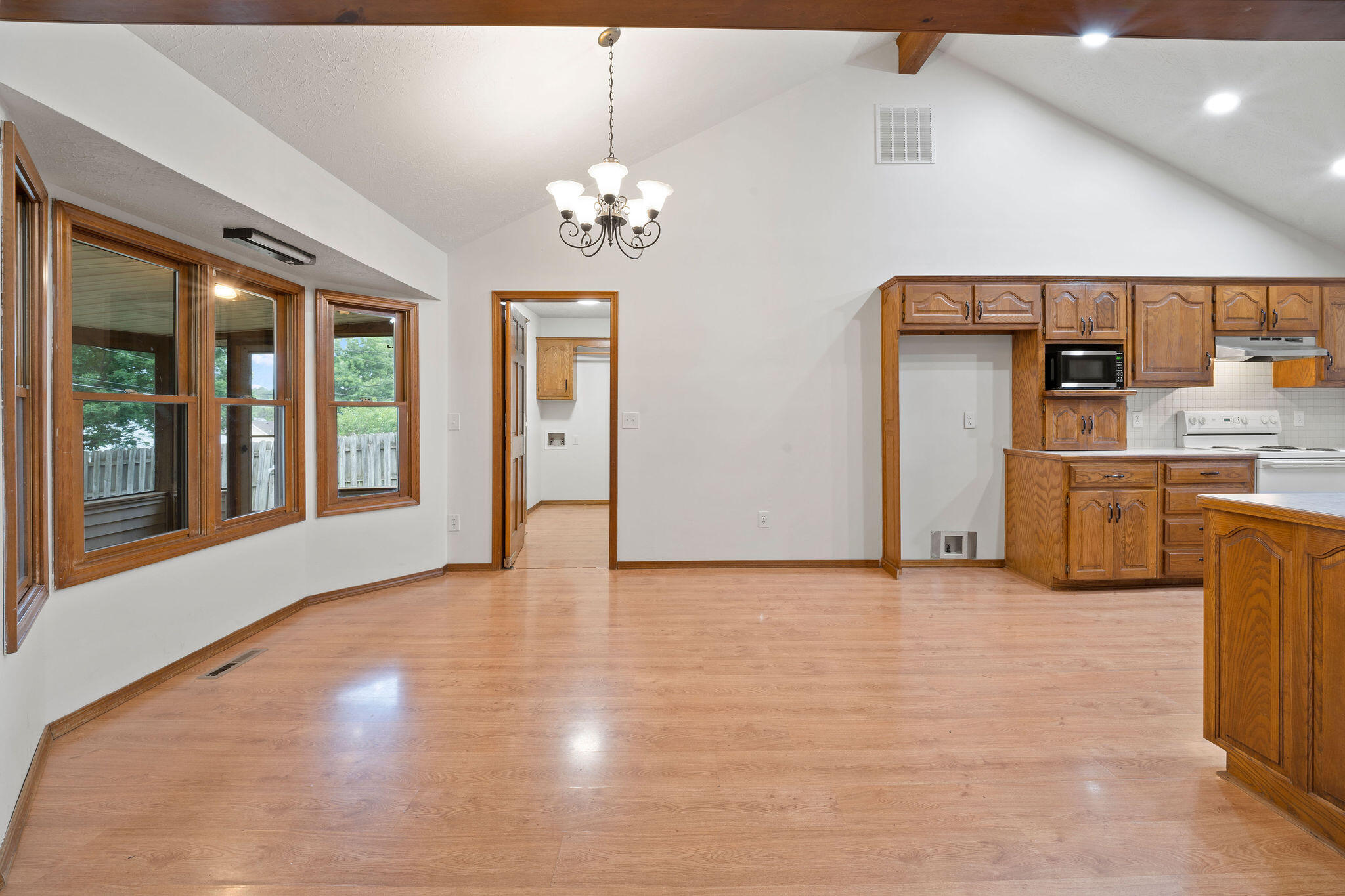 2119 West Nottingham Street Property Photo 6