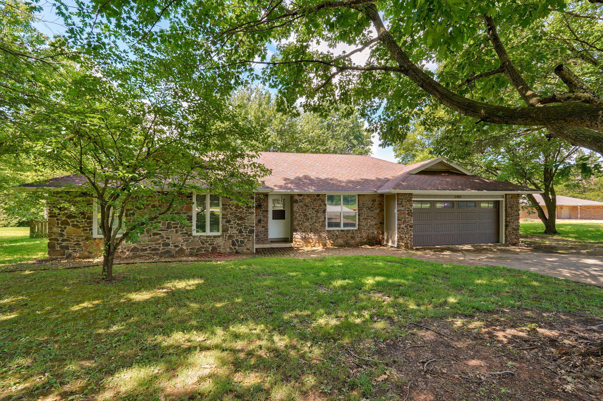 6401 North Marilyn Avenue Property Photo 1