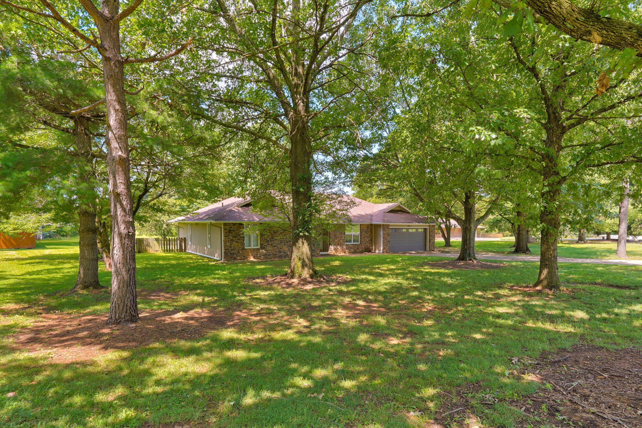 6401 North Marilyn Avenue Property Photo 5