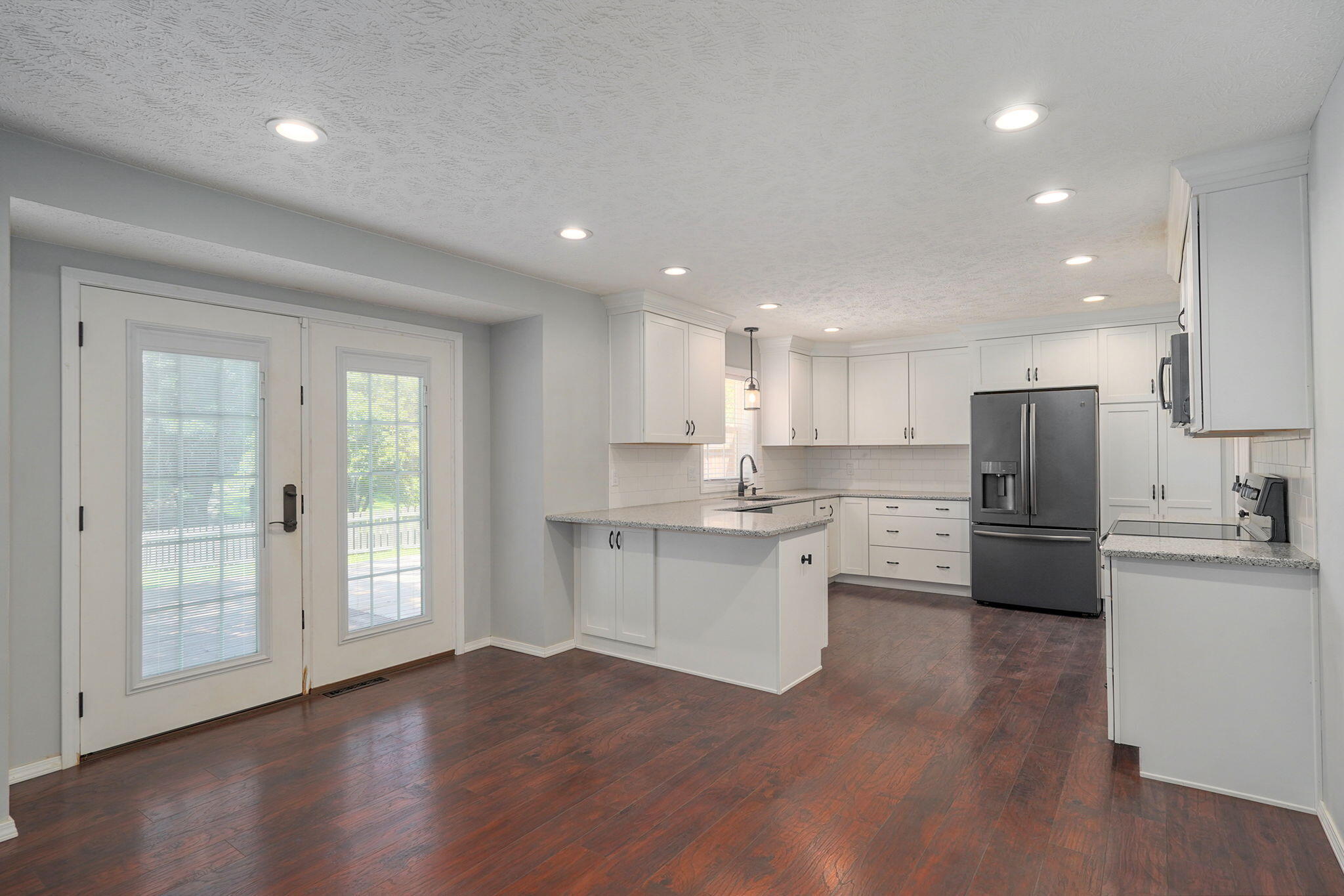 6401 North Marilyn Avenue Property Photo 14