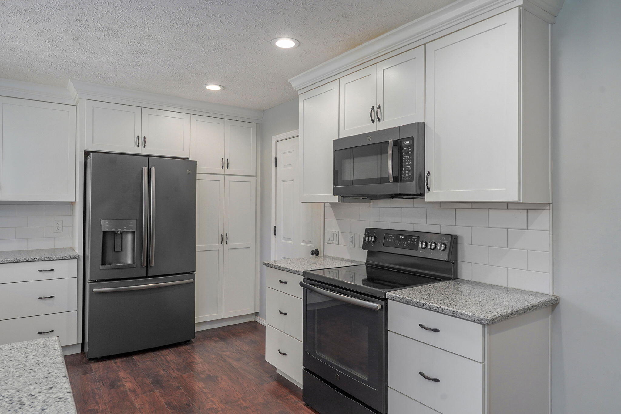 6401 North Marilyn Avenue Property Photo 15