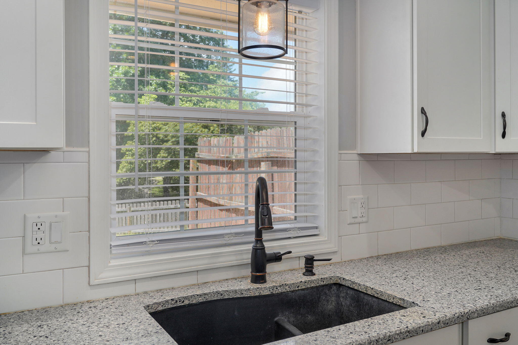 6401 North Marilyn Avenue Property Photo 18