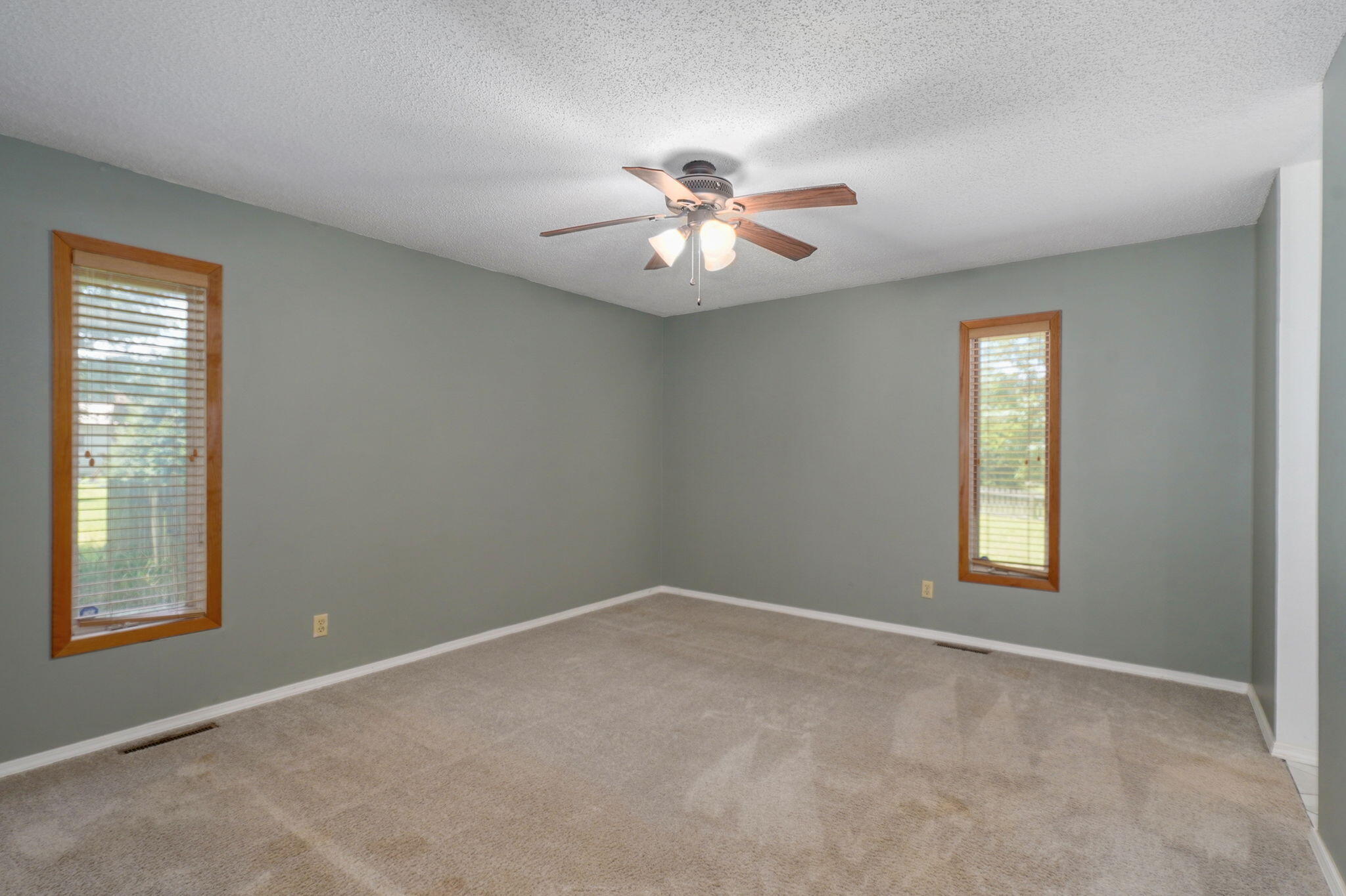 6401 North Marilyn Avenue Property Photo 22