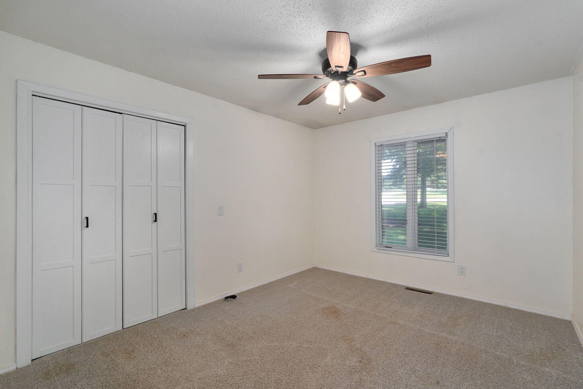 6401 North Marilyn Avenue Property Photo 30