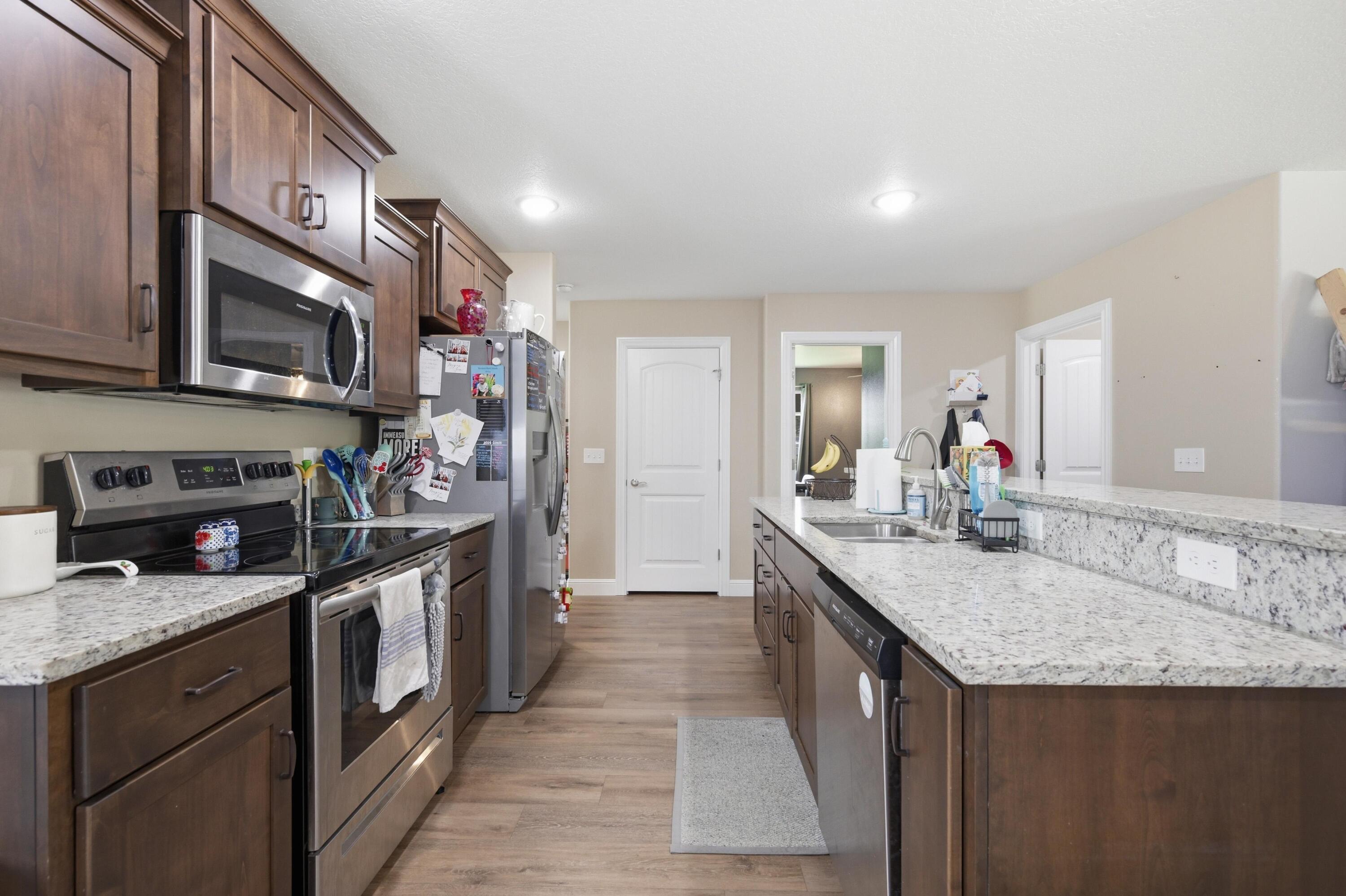 606 Webb Street Property Photo 6