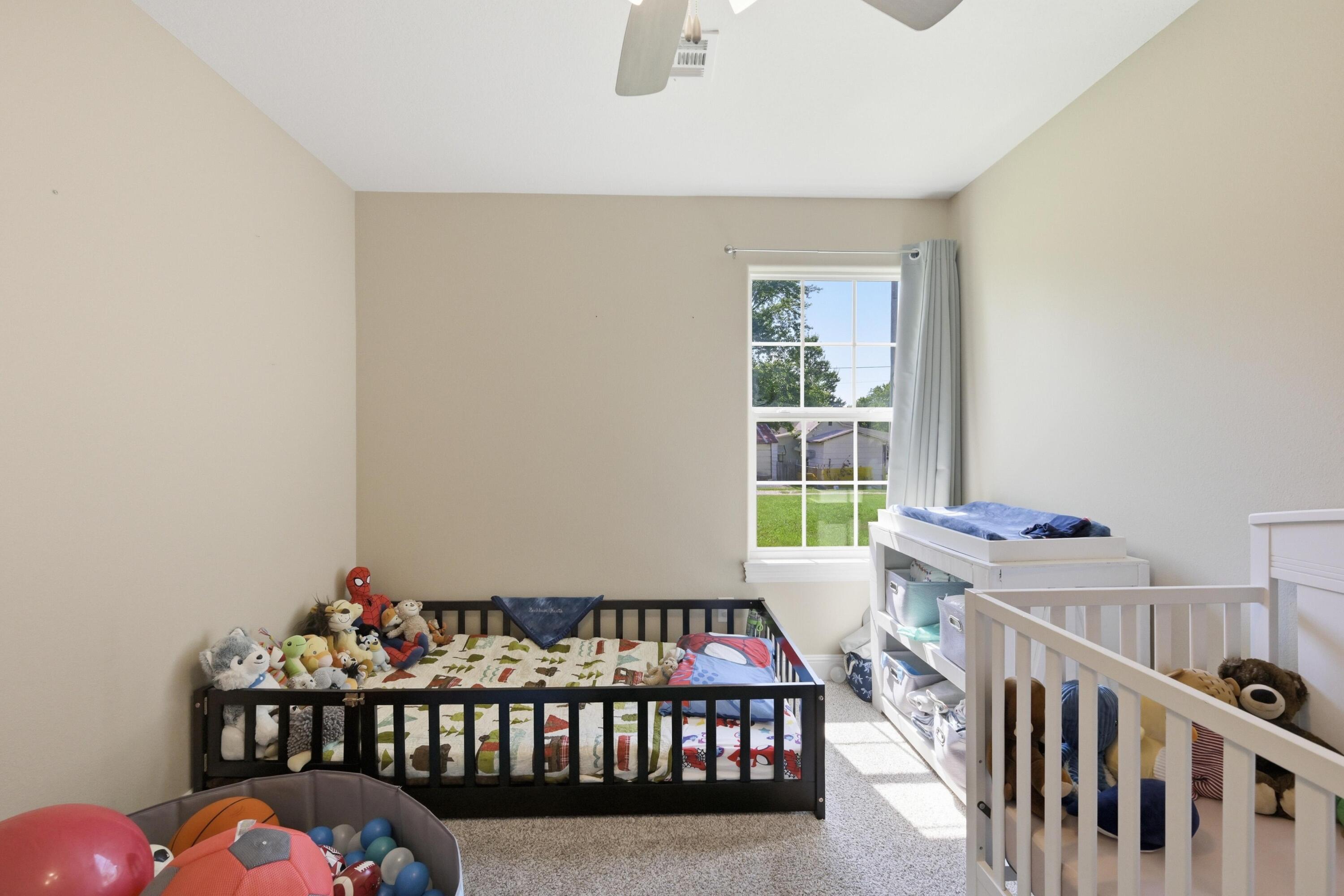 606 Webb Street Property Photo 13