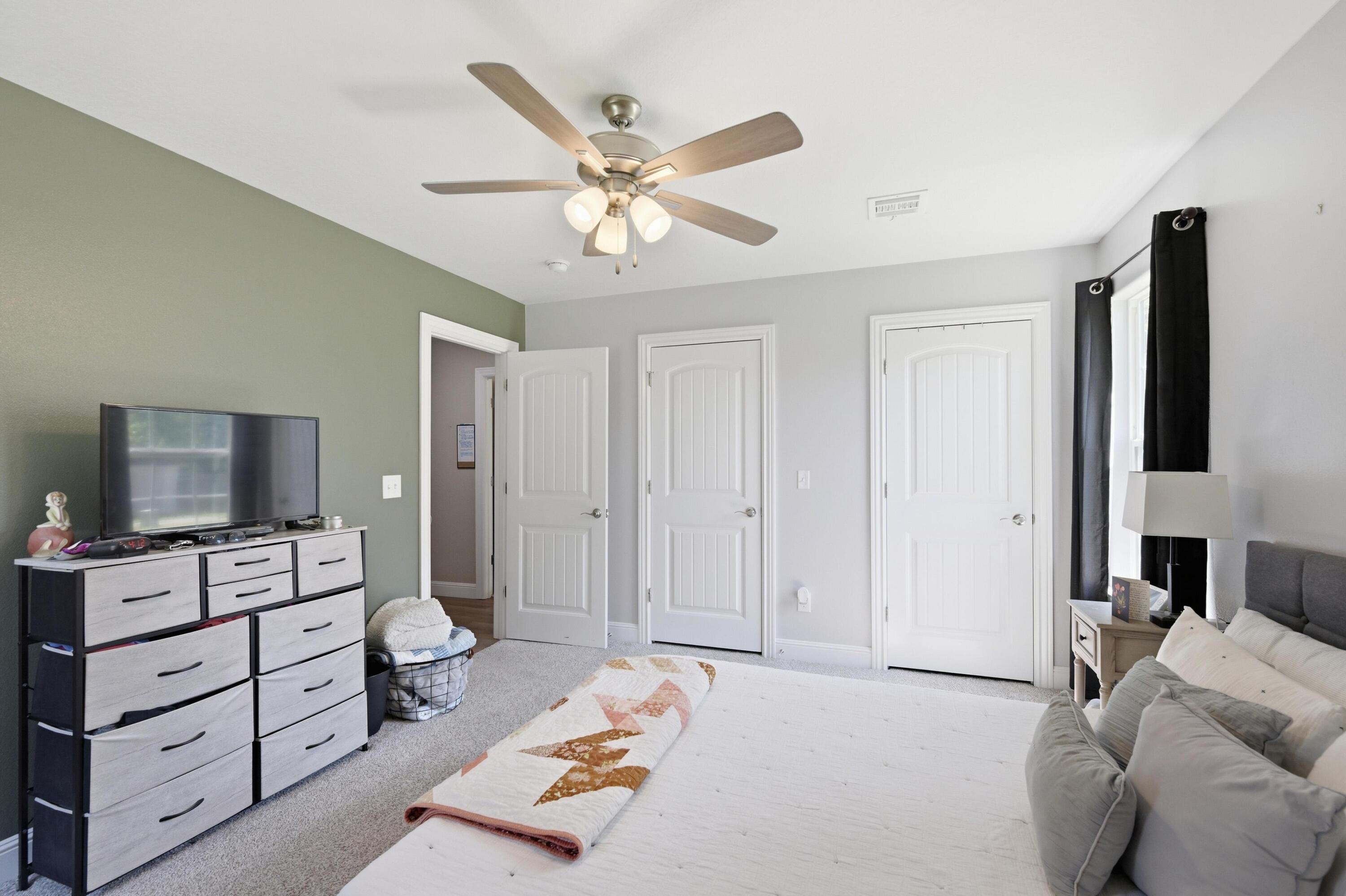 606 Webb Street Property Photo 16