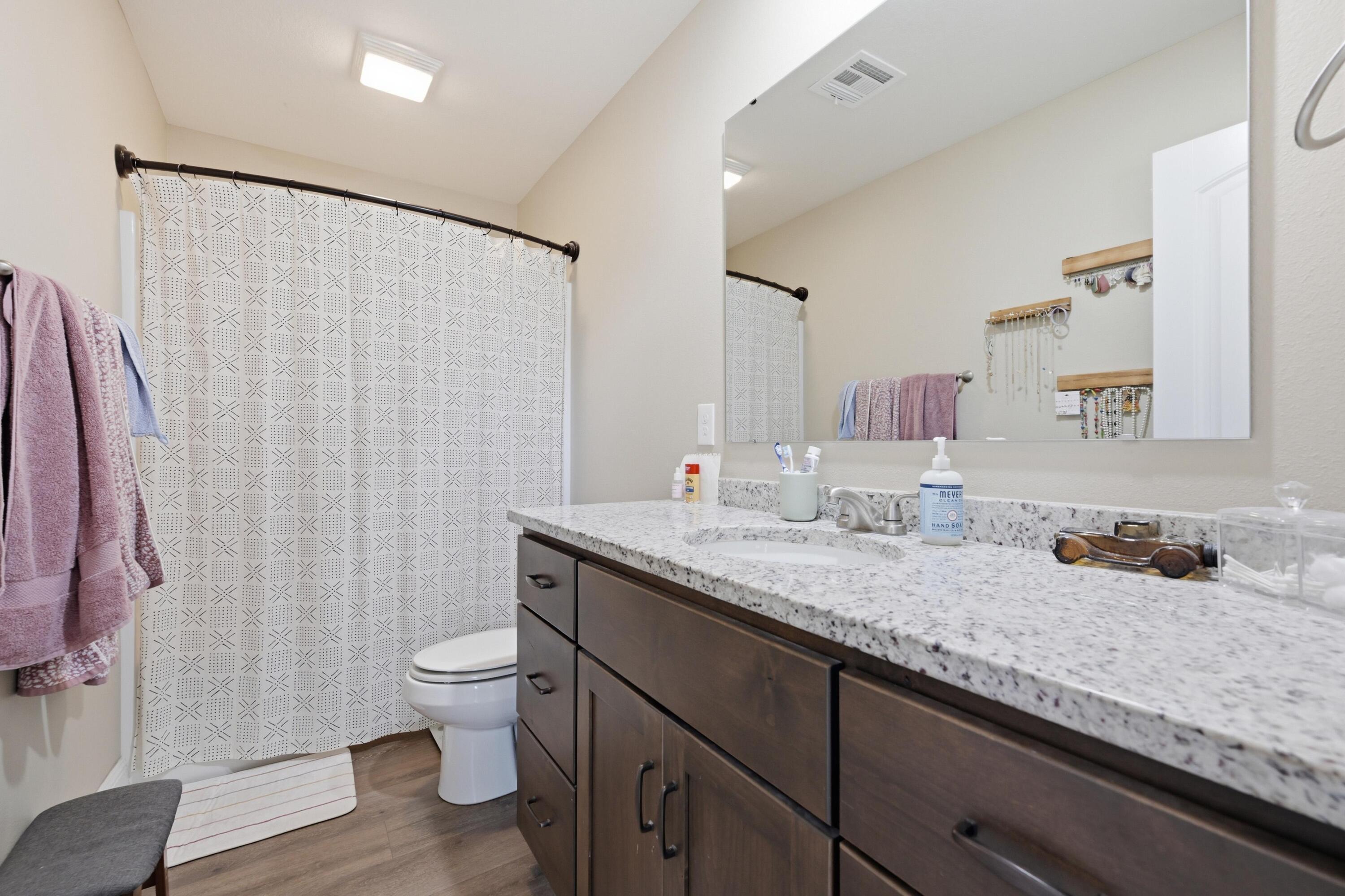 606 Webb Street Property Photo 18