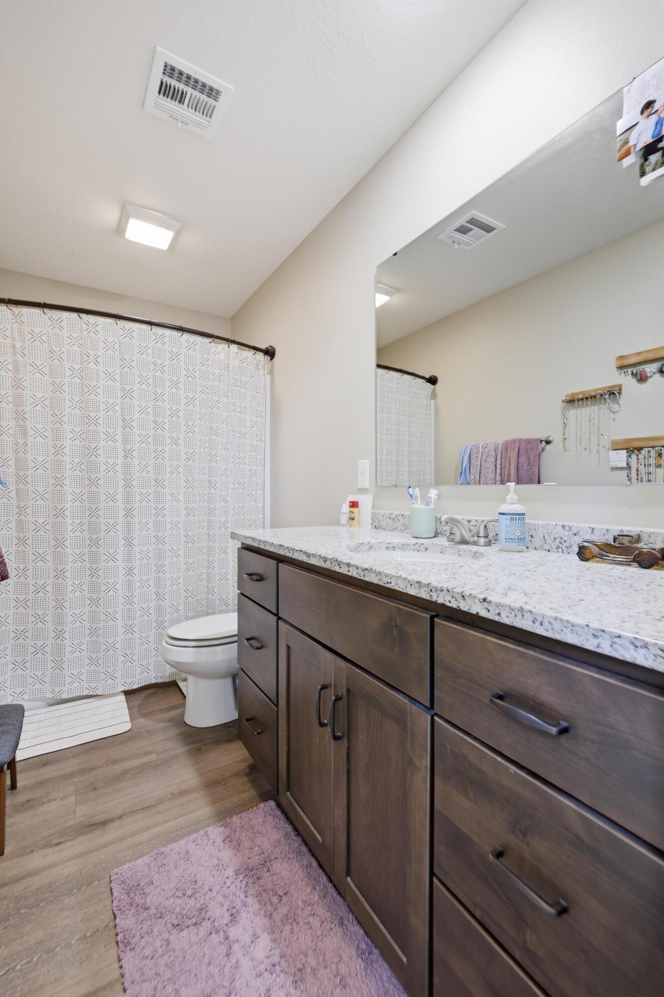 606 Webb Street Property Photo 19