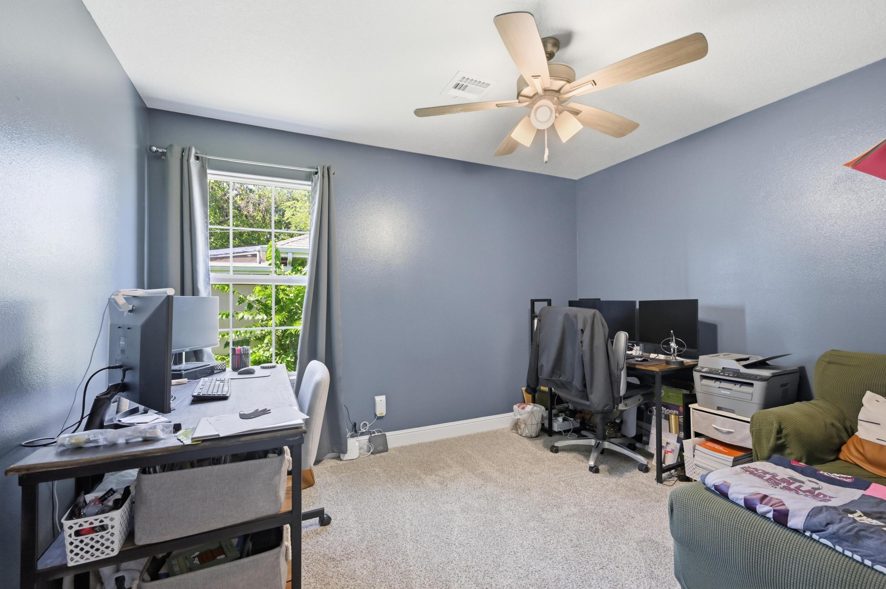 606 Webb Street Property Photo 20