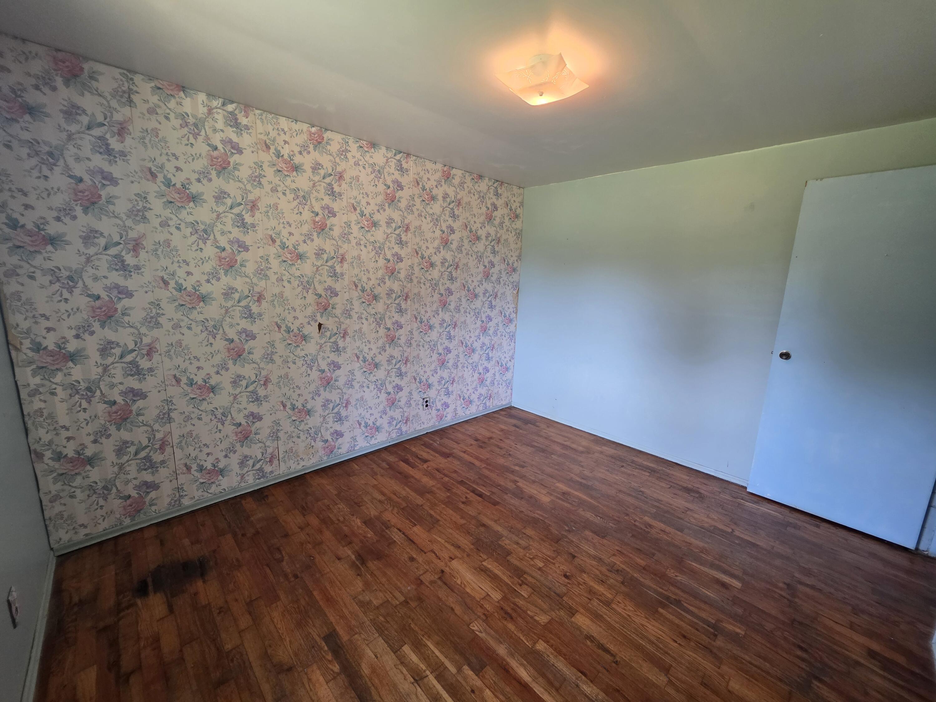 307 West Carman Road Property Photo 18