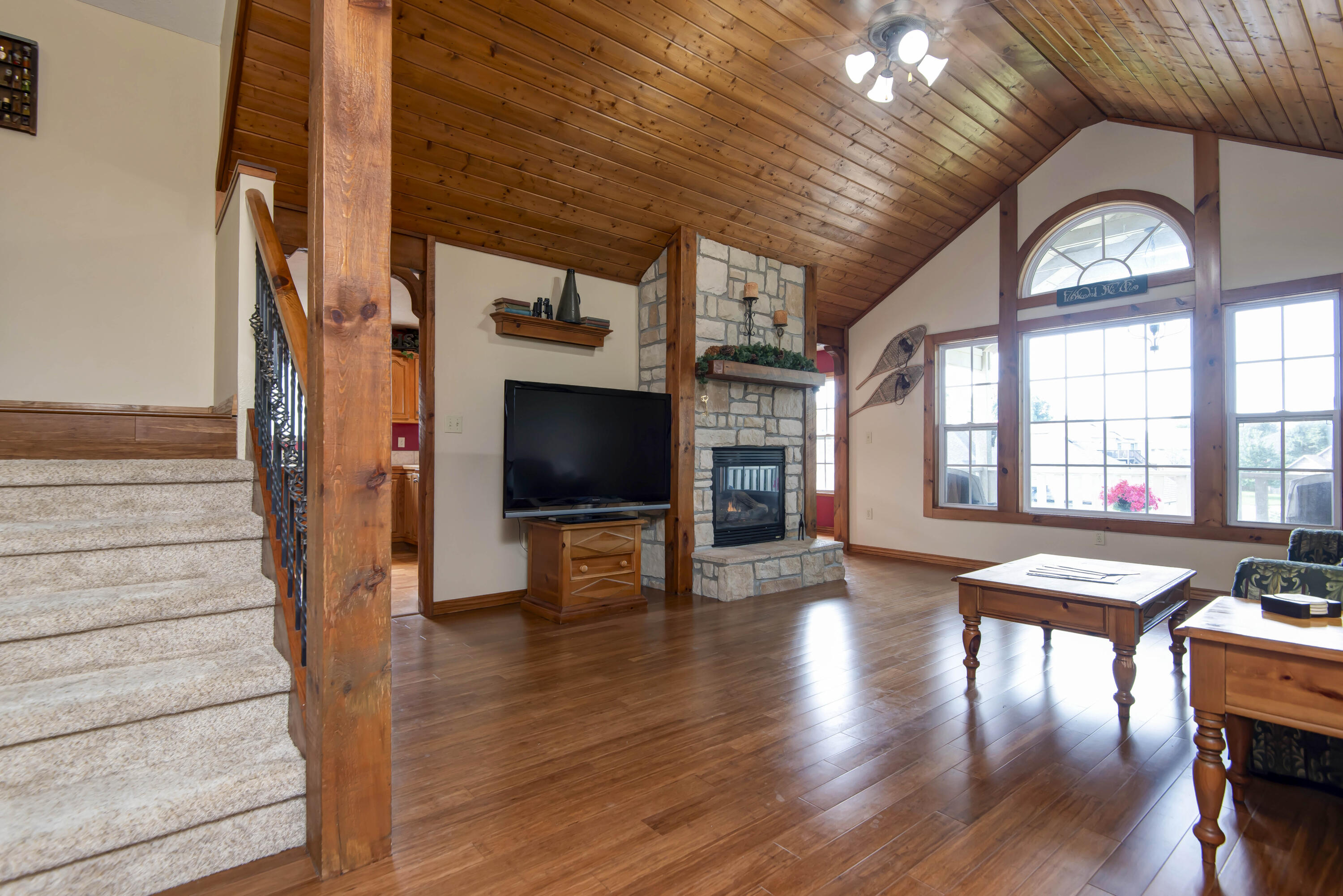 714 River Rock Court Property Photo 6