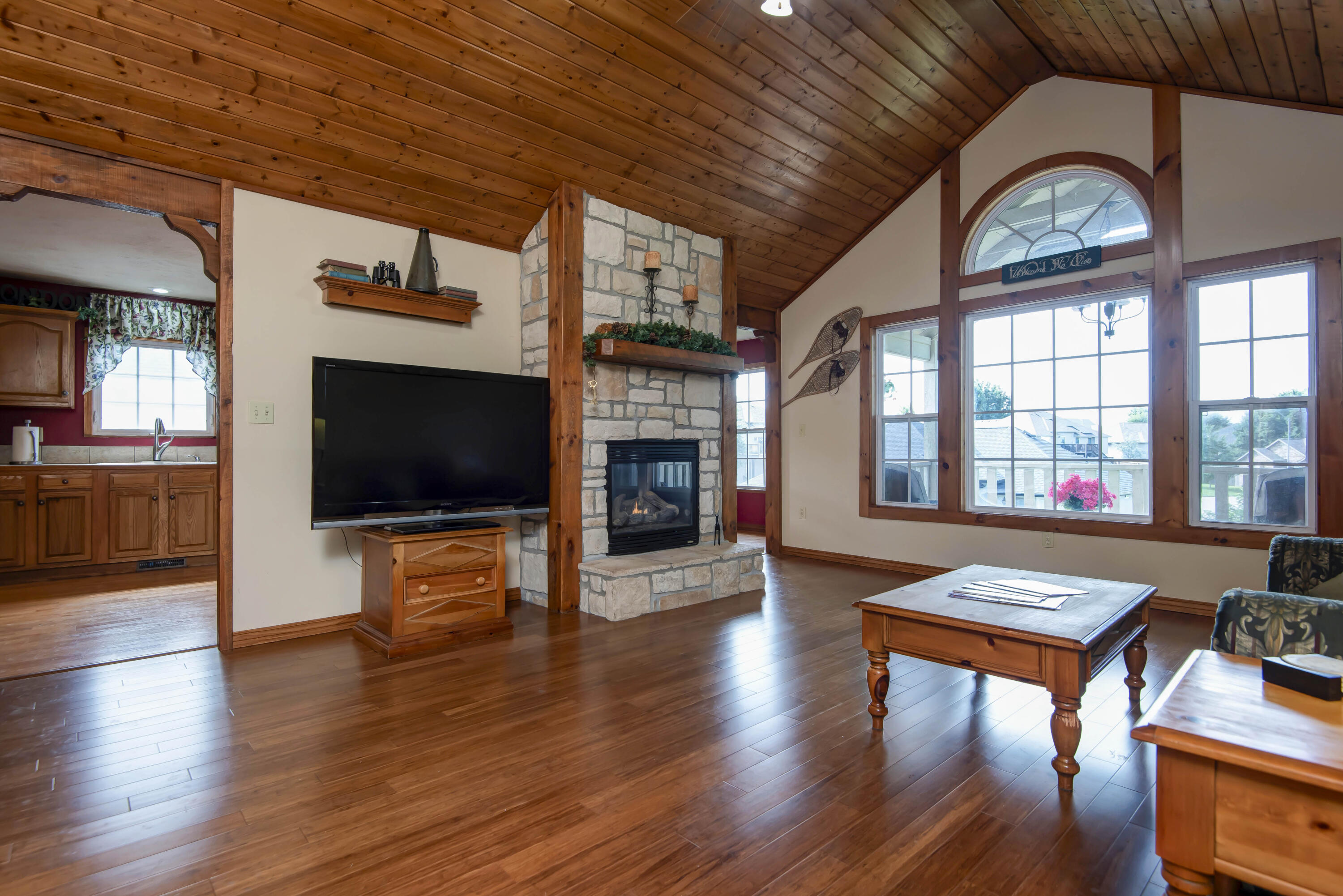 714 River Rock Court Property Photo 7