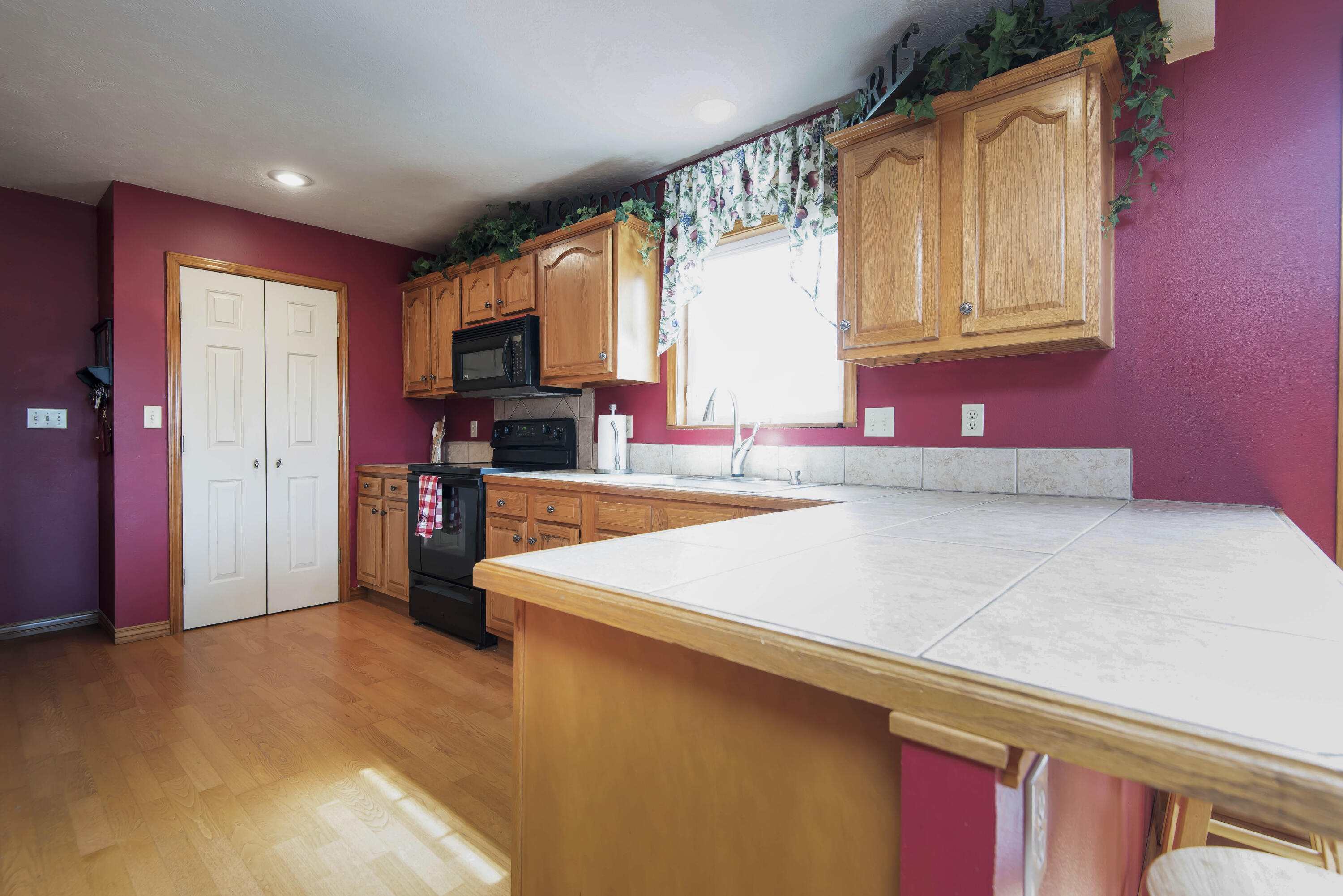 714 River Rock Court Property Photo 14