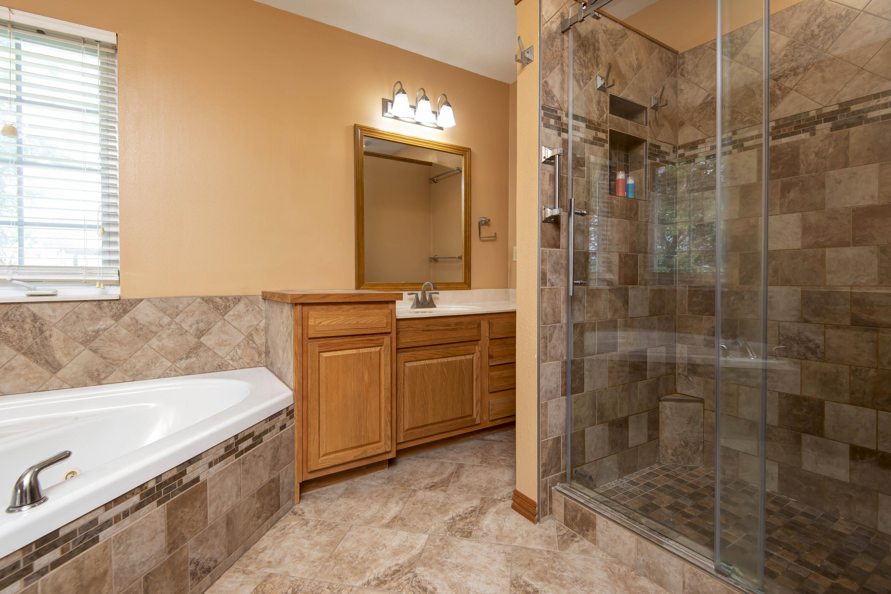 714 River Rock Court Property Photo 21