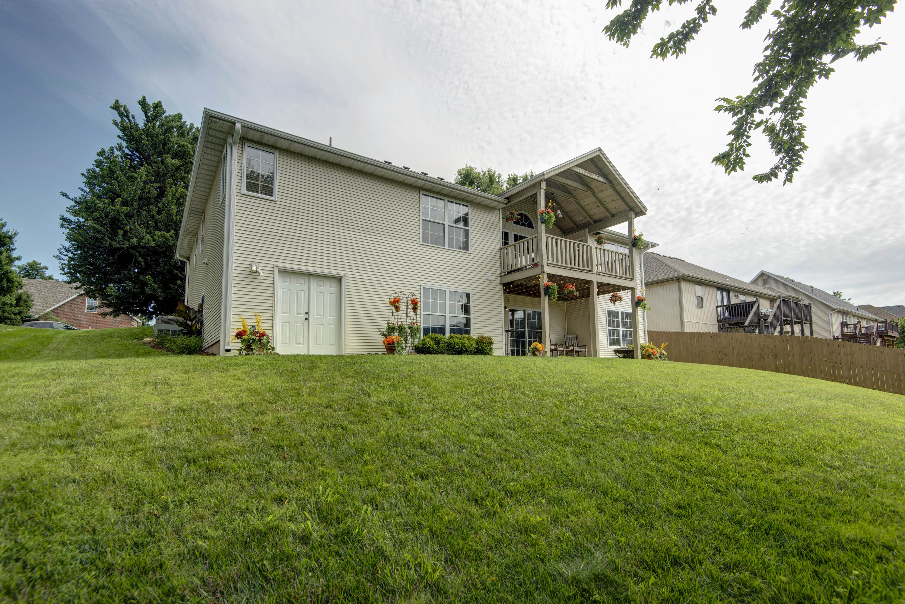 714 River Rock Court Property Photo 39
