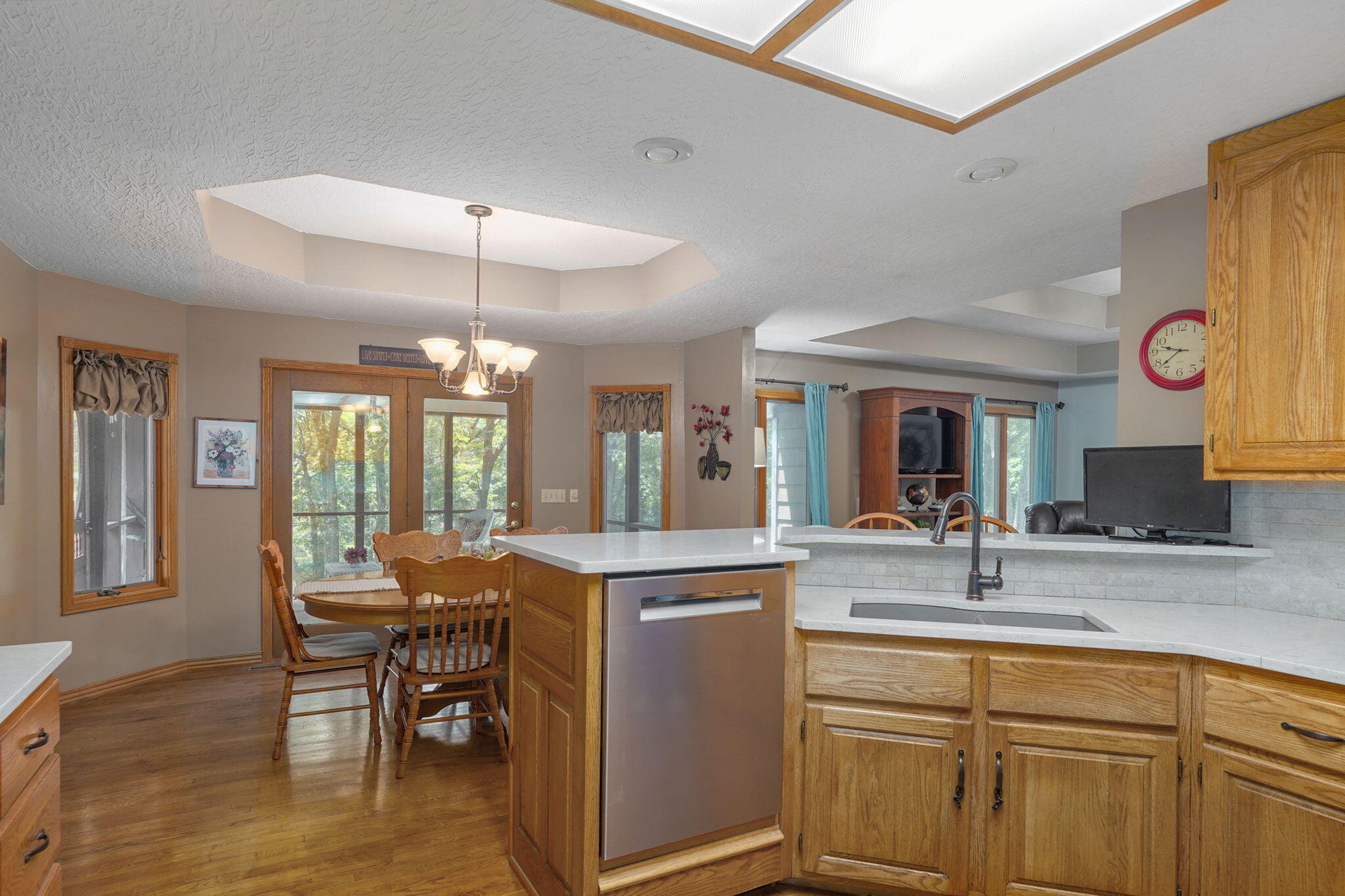 264 West Farm Road 82 Property Photo 7