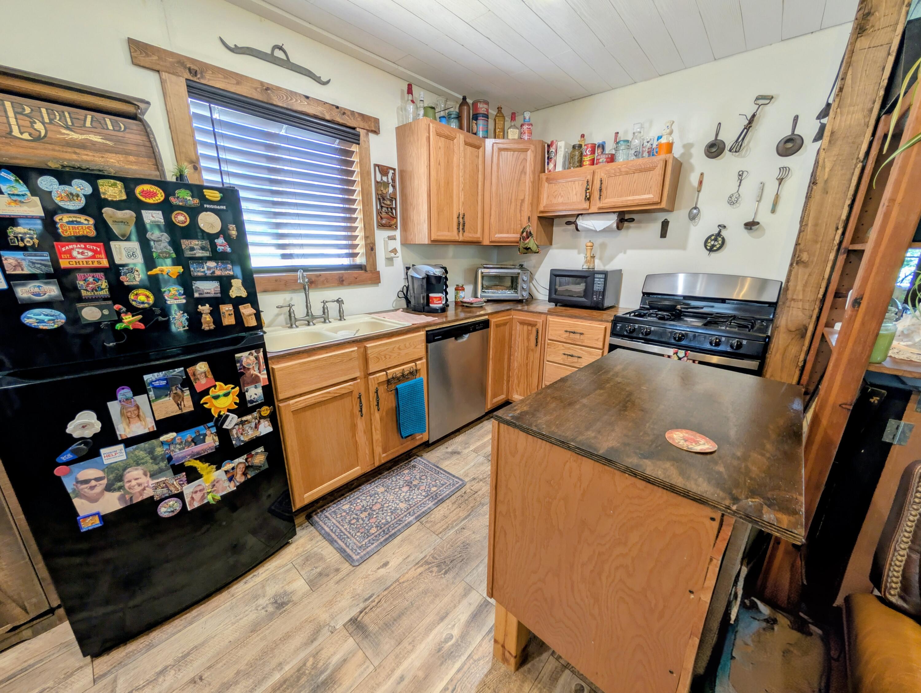 721 Pack Lane Property Photo 12