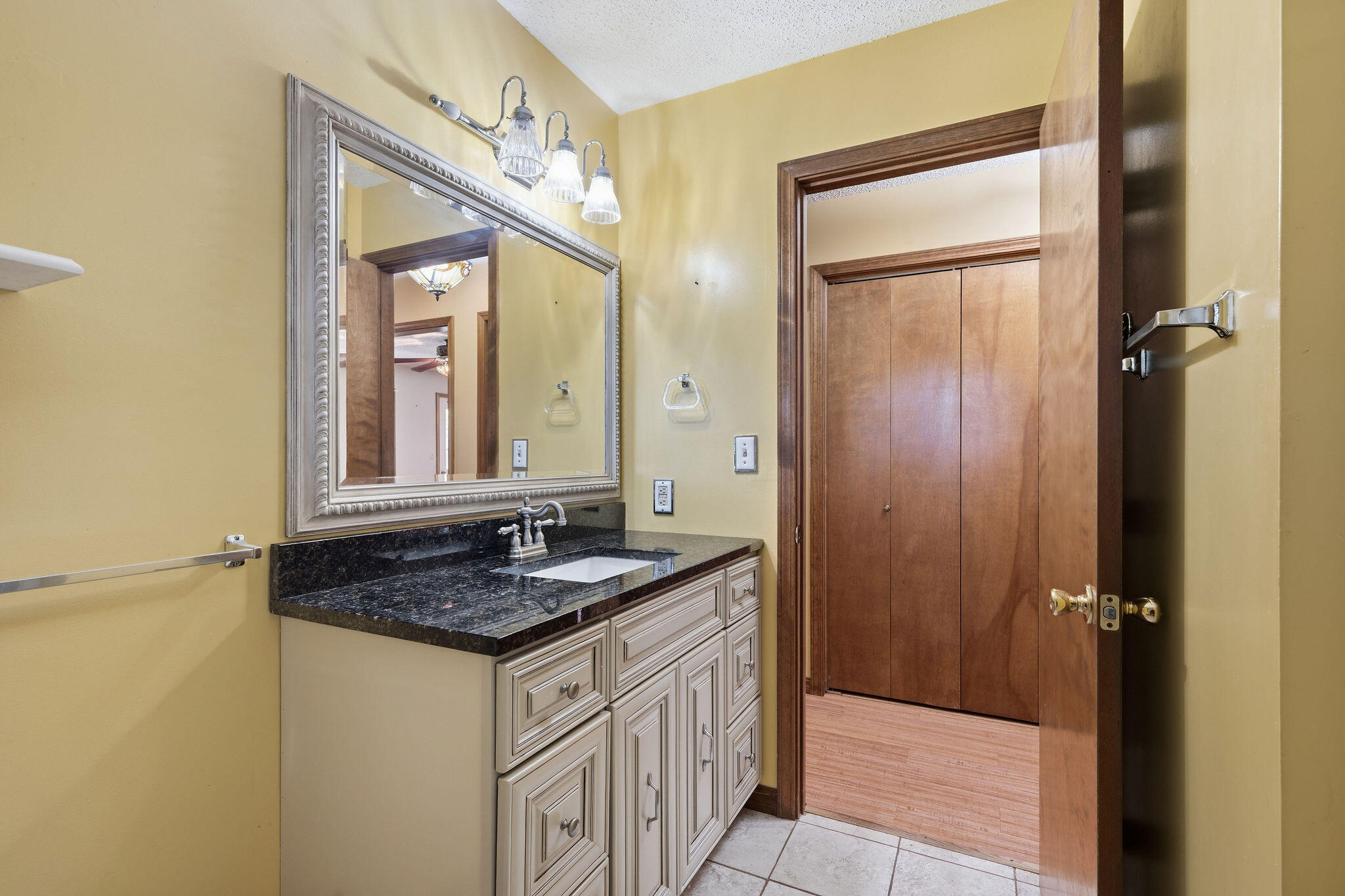 111 Amber Street Property Photo 13