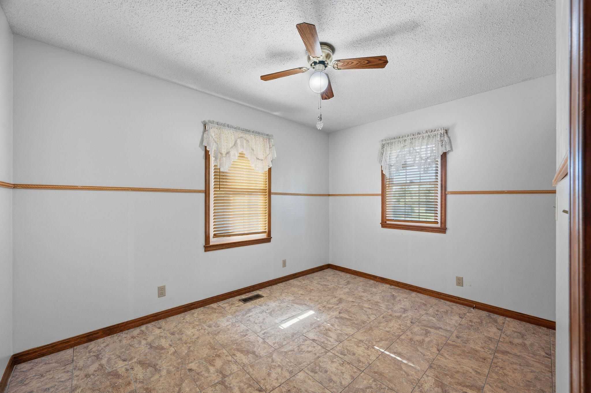 111 Amber Street Property Photo 17