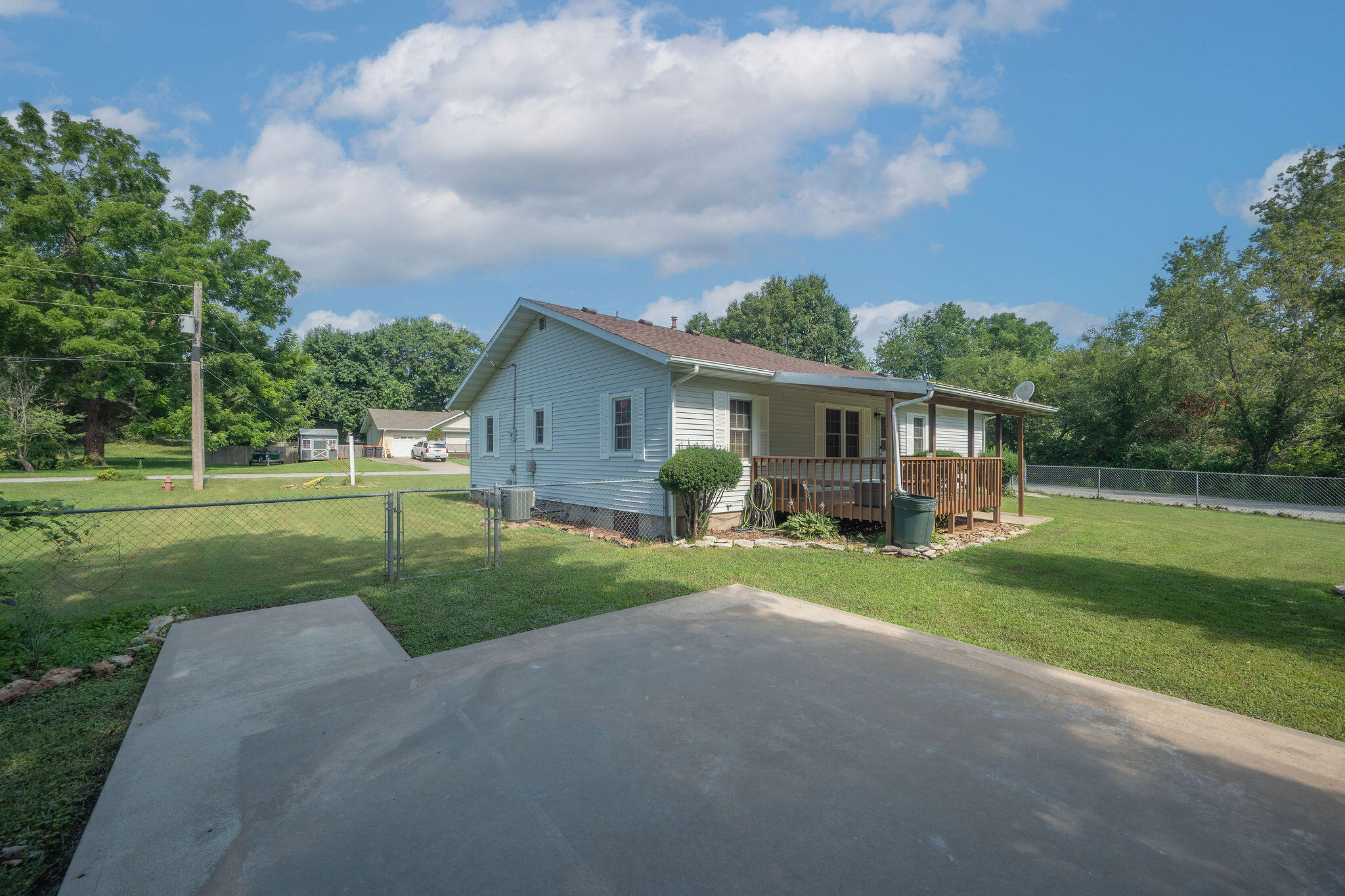 111 Amber Street Property Photo 27