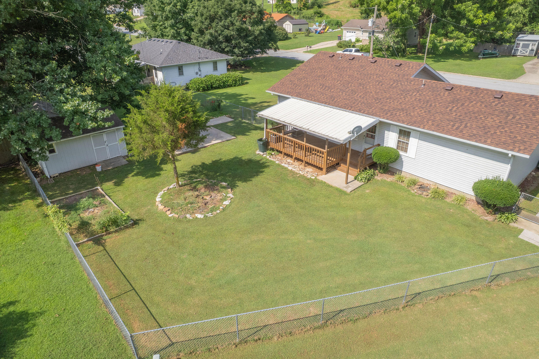 111 Amber Street Property Photo 32