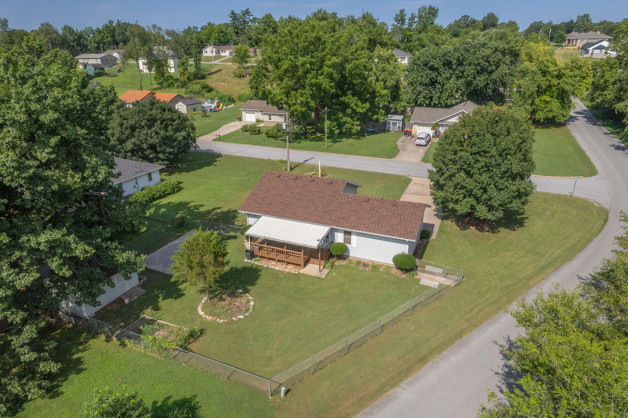 111 Amber Street Property Photo 33