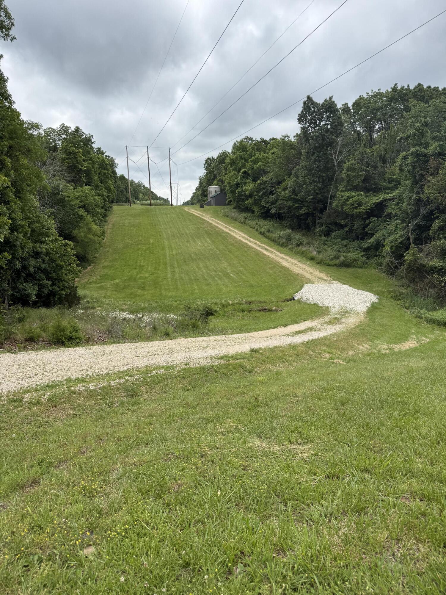 5156 North Missouri Oak Trail Property Photo 7
