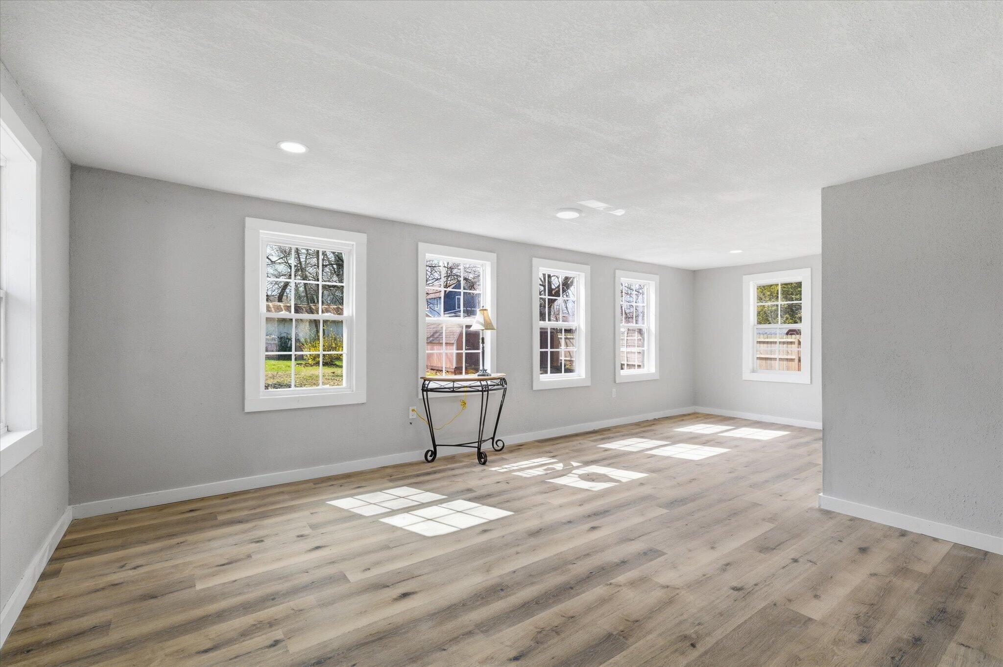 908 10th Street Property Photo 17