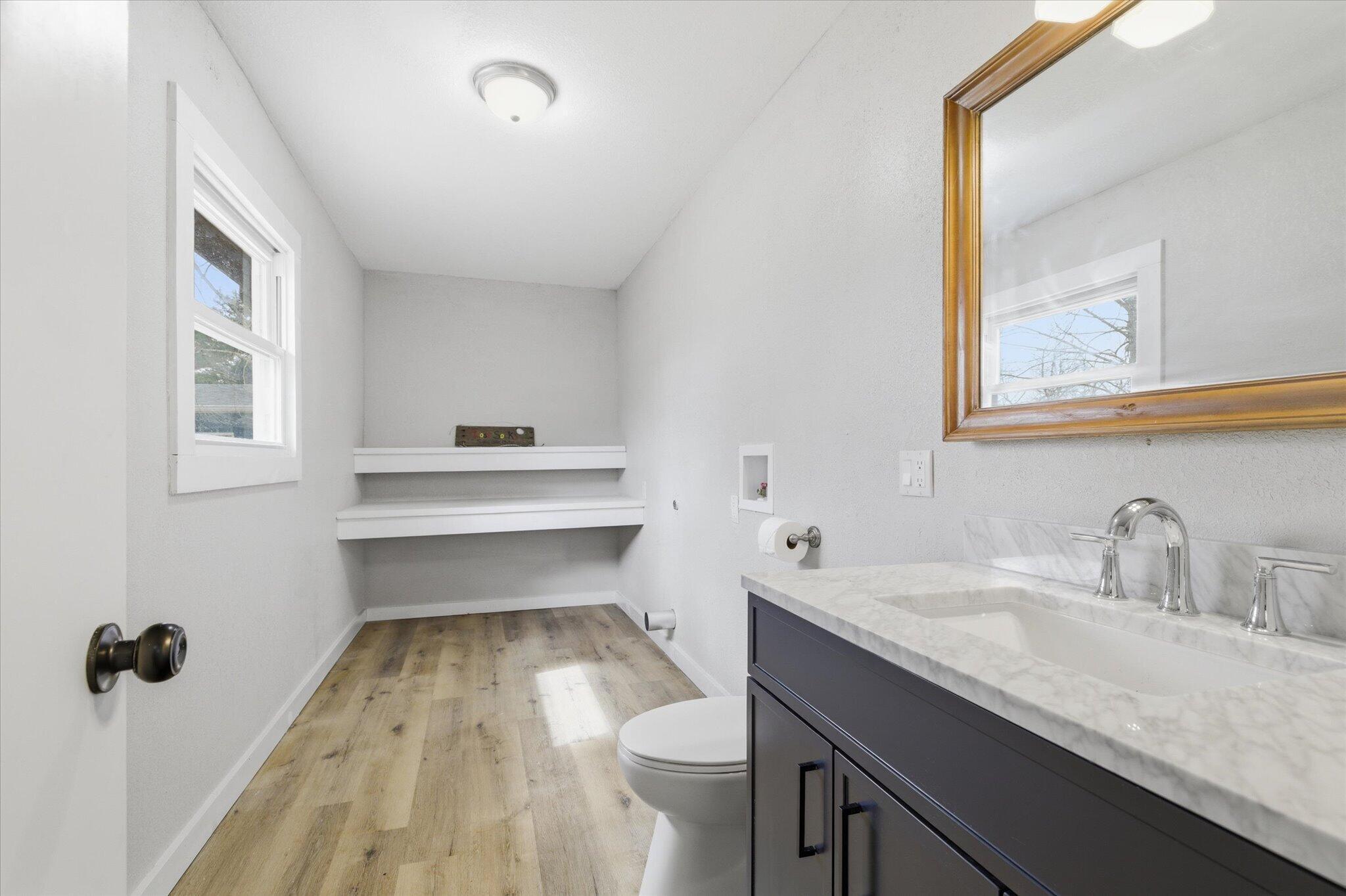 908 10th Street Property Photo 28