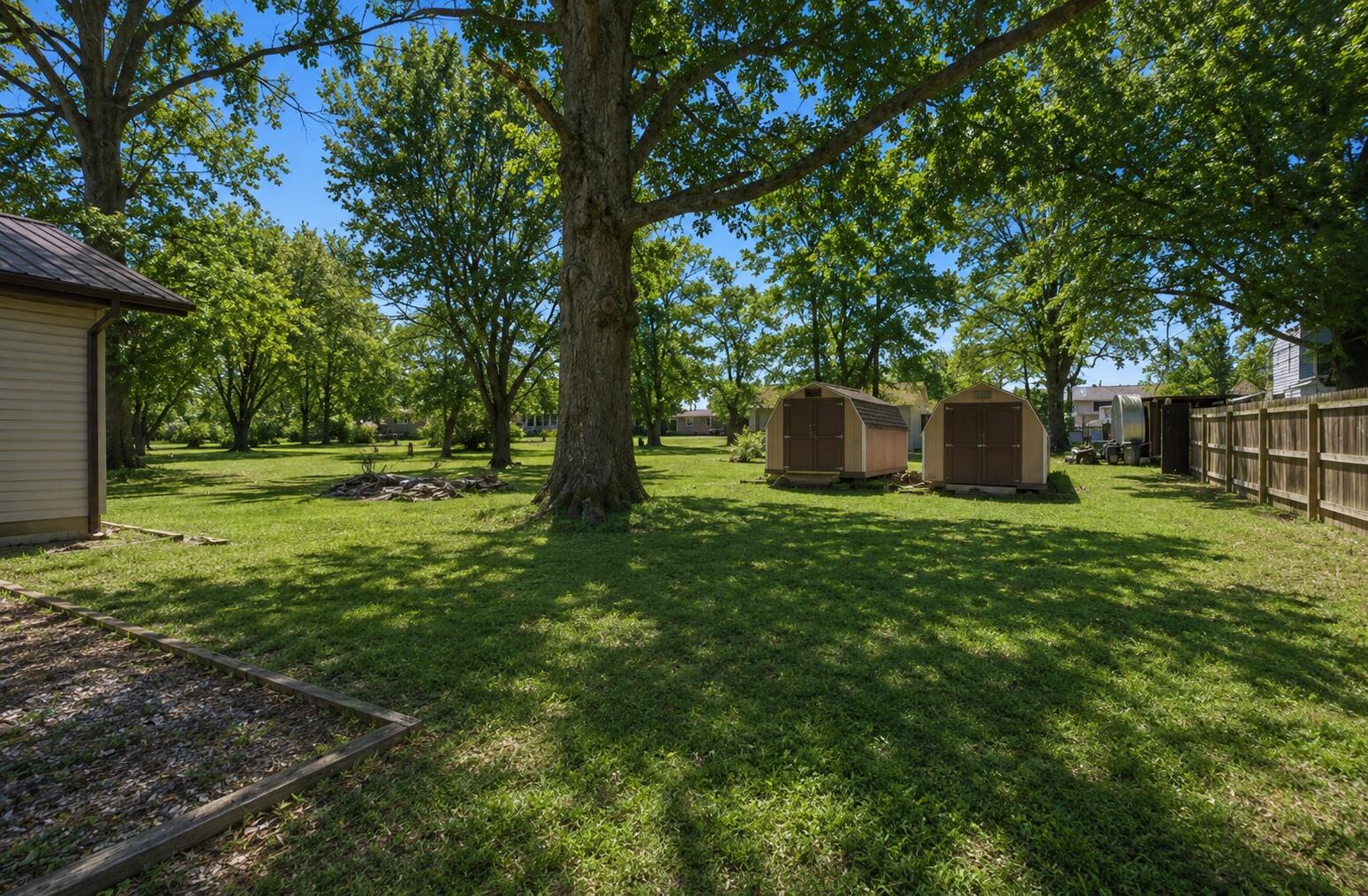 908 10th Street Property Photo 32