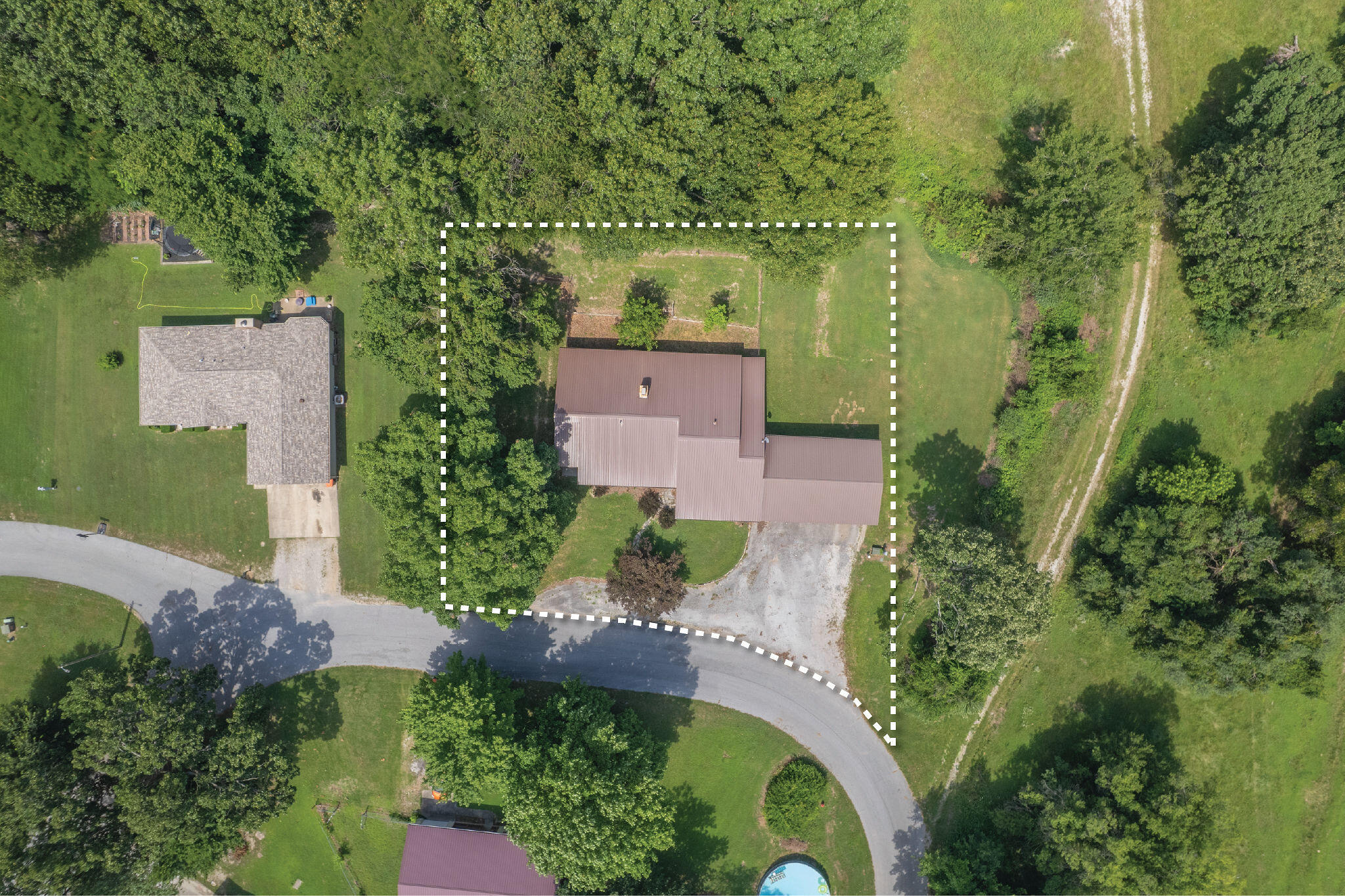 1116 Forest Circle Drive Property Photo 5