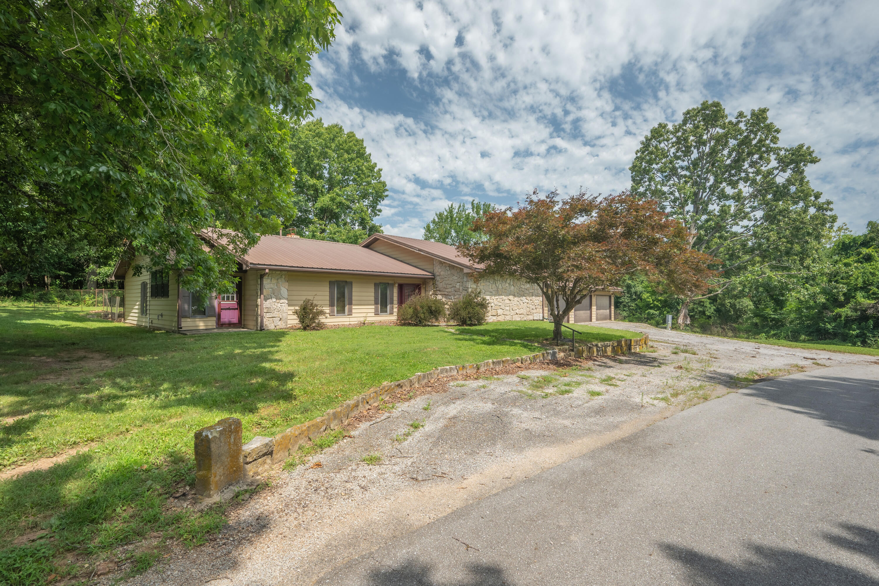 1116 Forest Circle Drive Property Photo 12