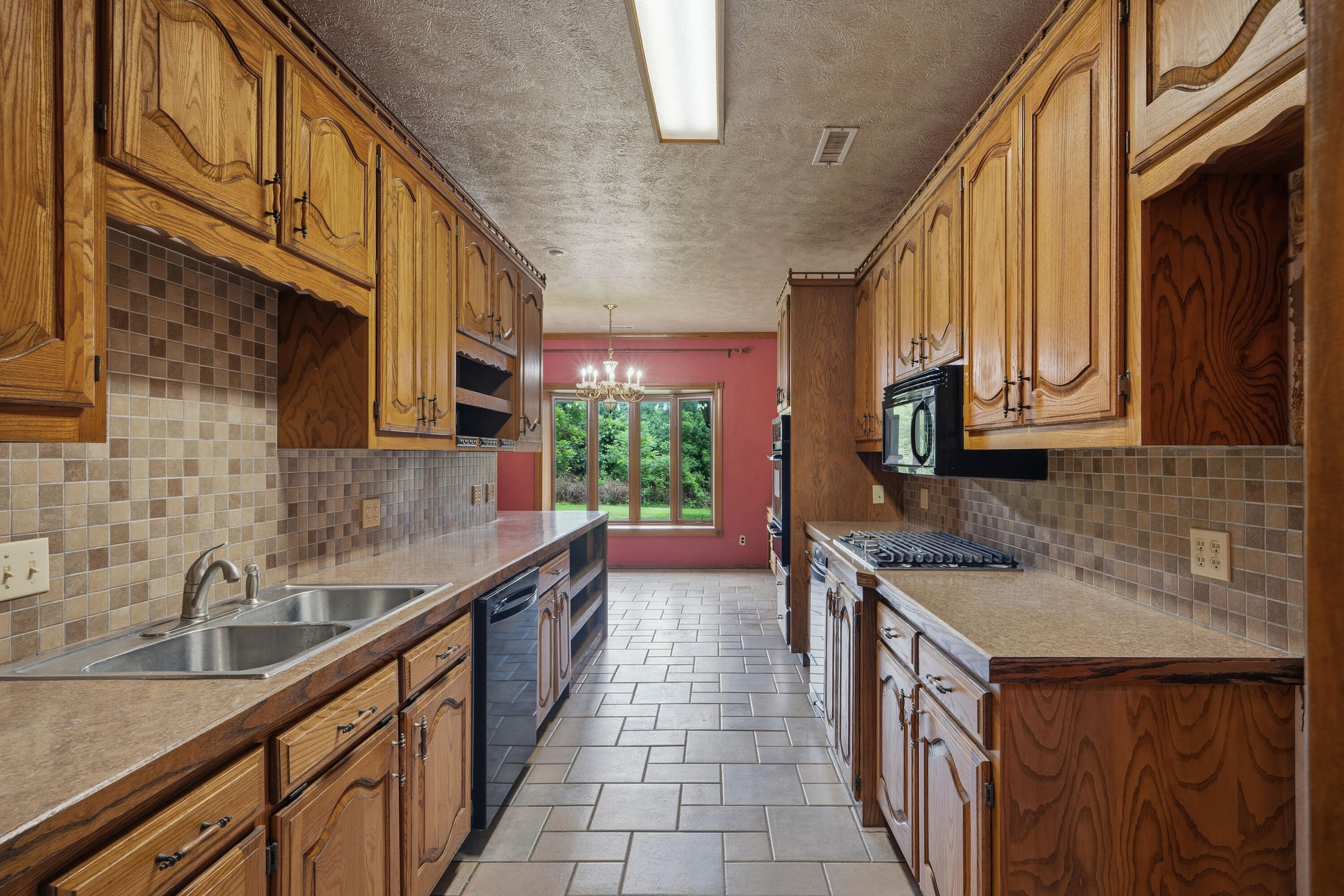 1116 Forest Circle Drive Property Photo 29