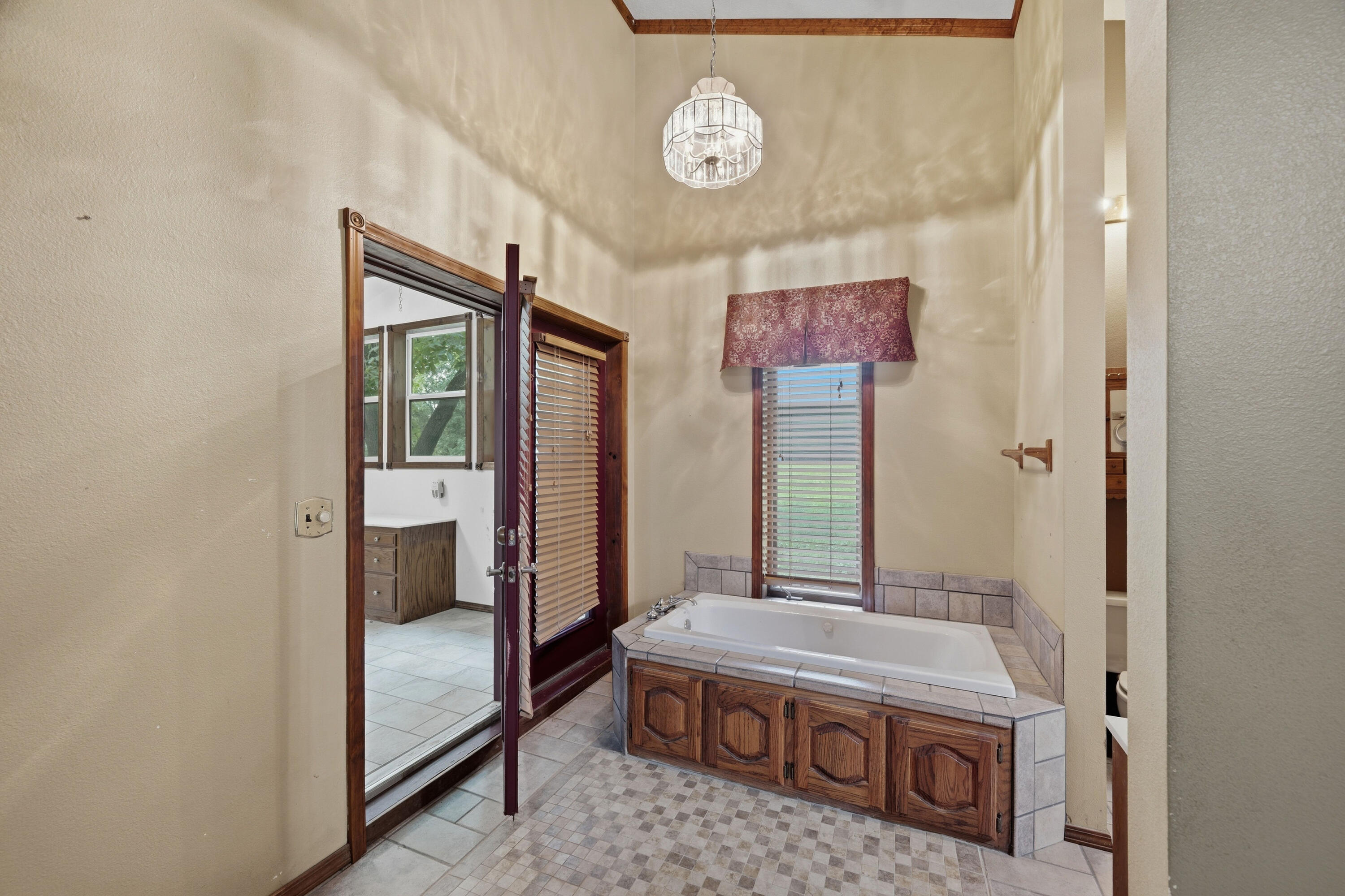 1116 Forest Circle Drive Property Photo 35
