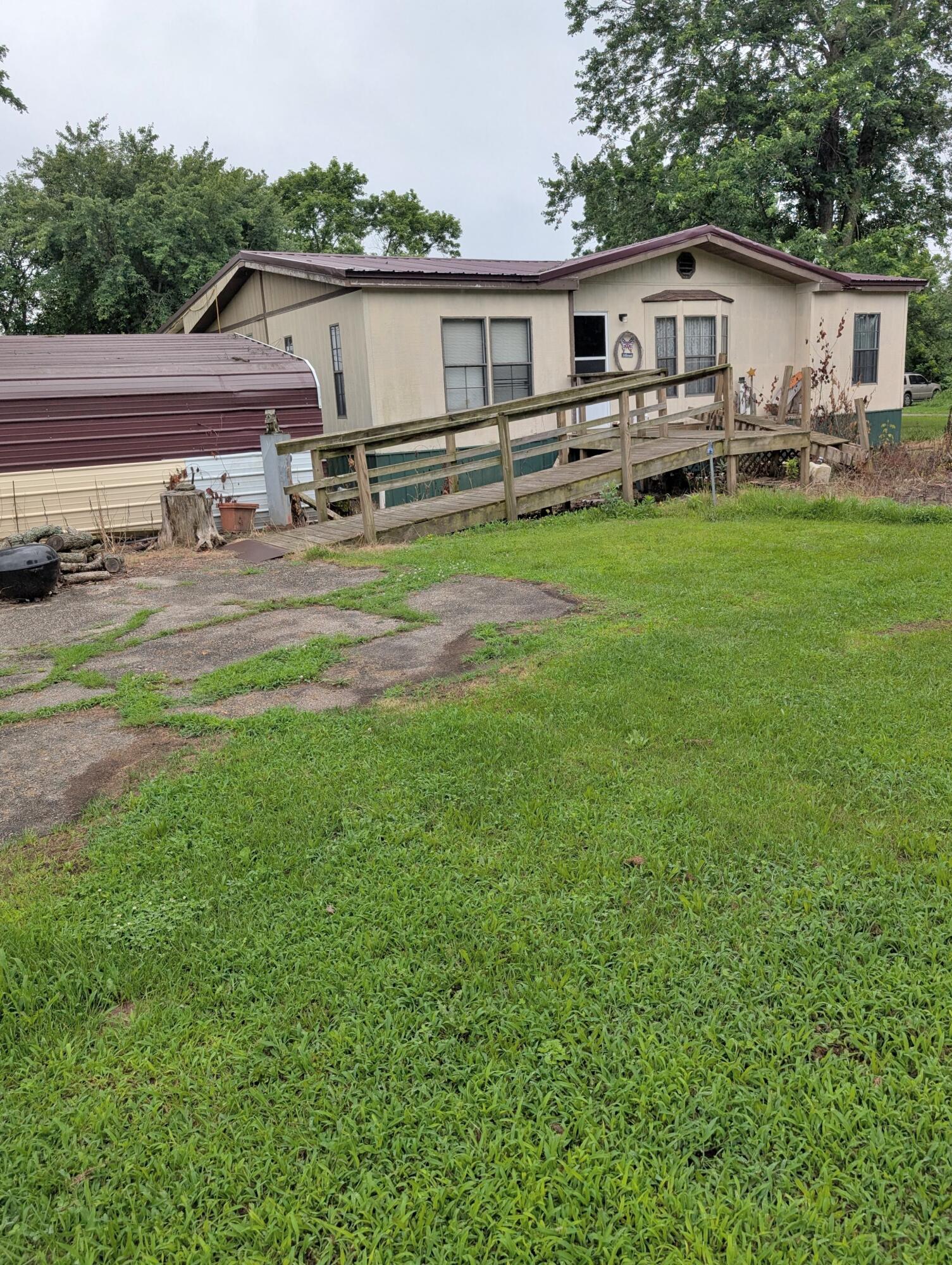 19215 Lawrence 2165 2 Property Photo 3