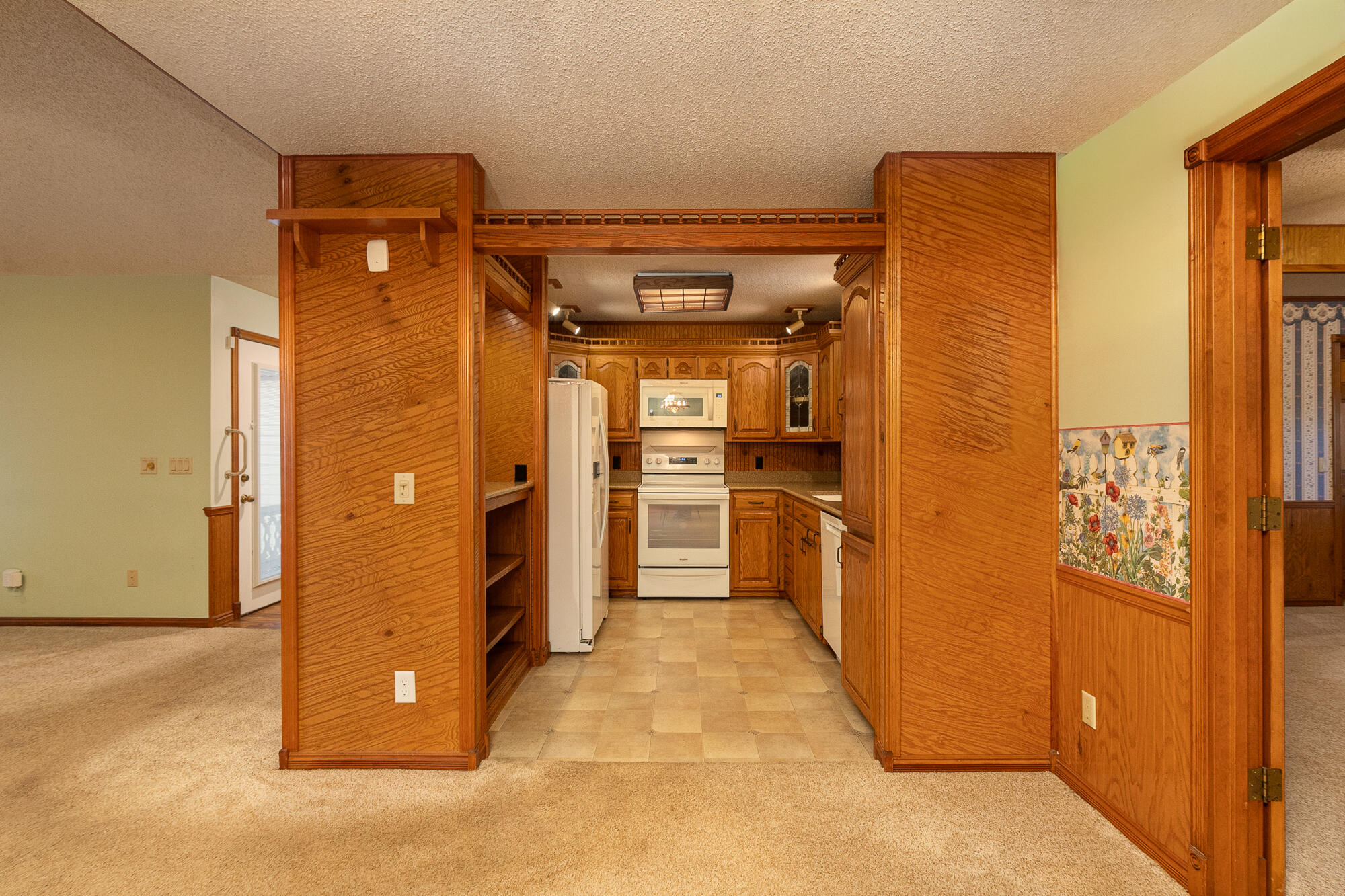 1332 West Mcgee Street Property Photo 10