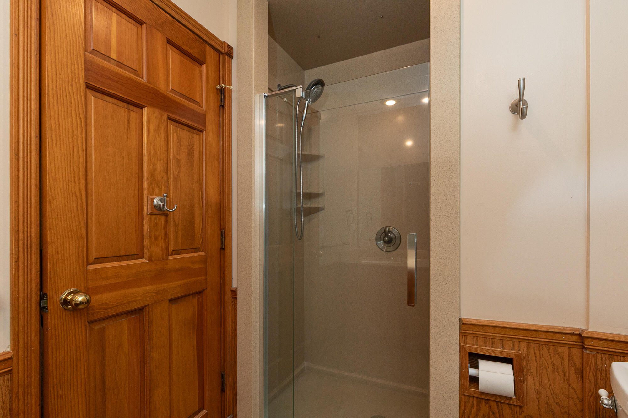 1332 West Mcgee Street Property Photo 17
