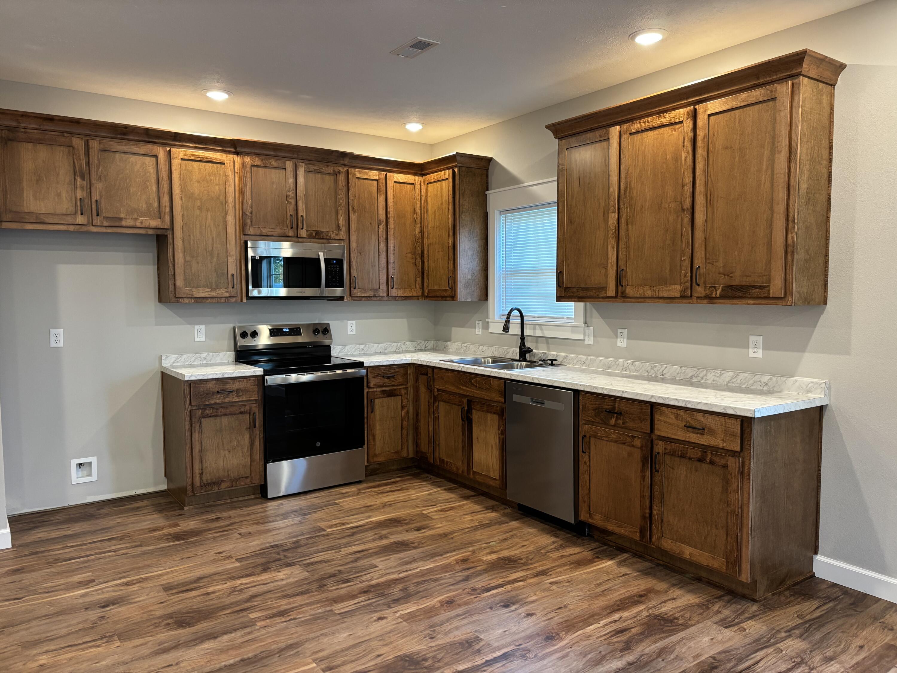 1365 North Coyote Lane Property Photo 4