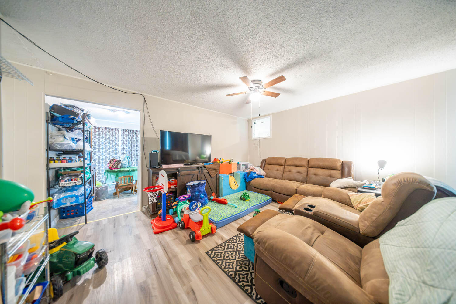 1005 Washington Avenue Property Photo 9