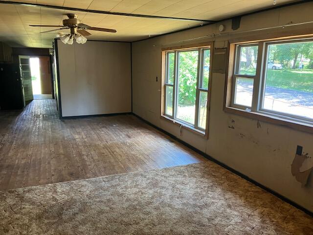 201 North Elm Street Property Photo 8