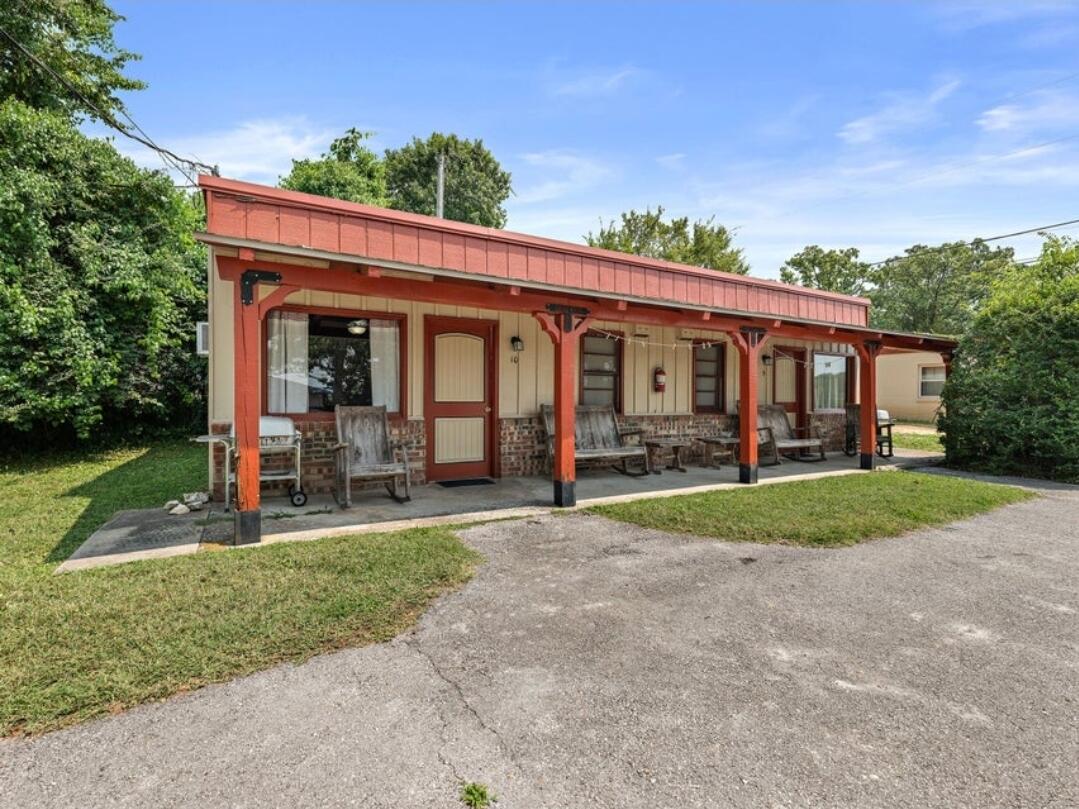 33 Lakeshore Drive Property Photo 35
