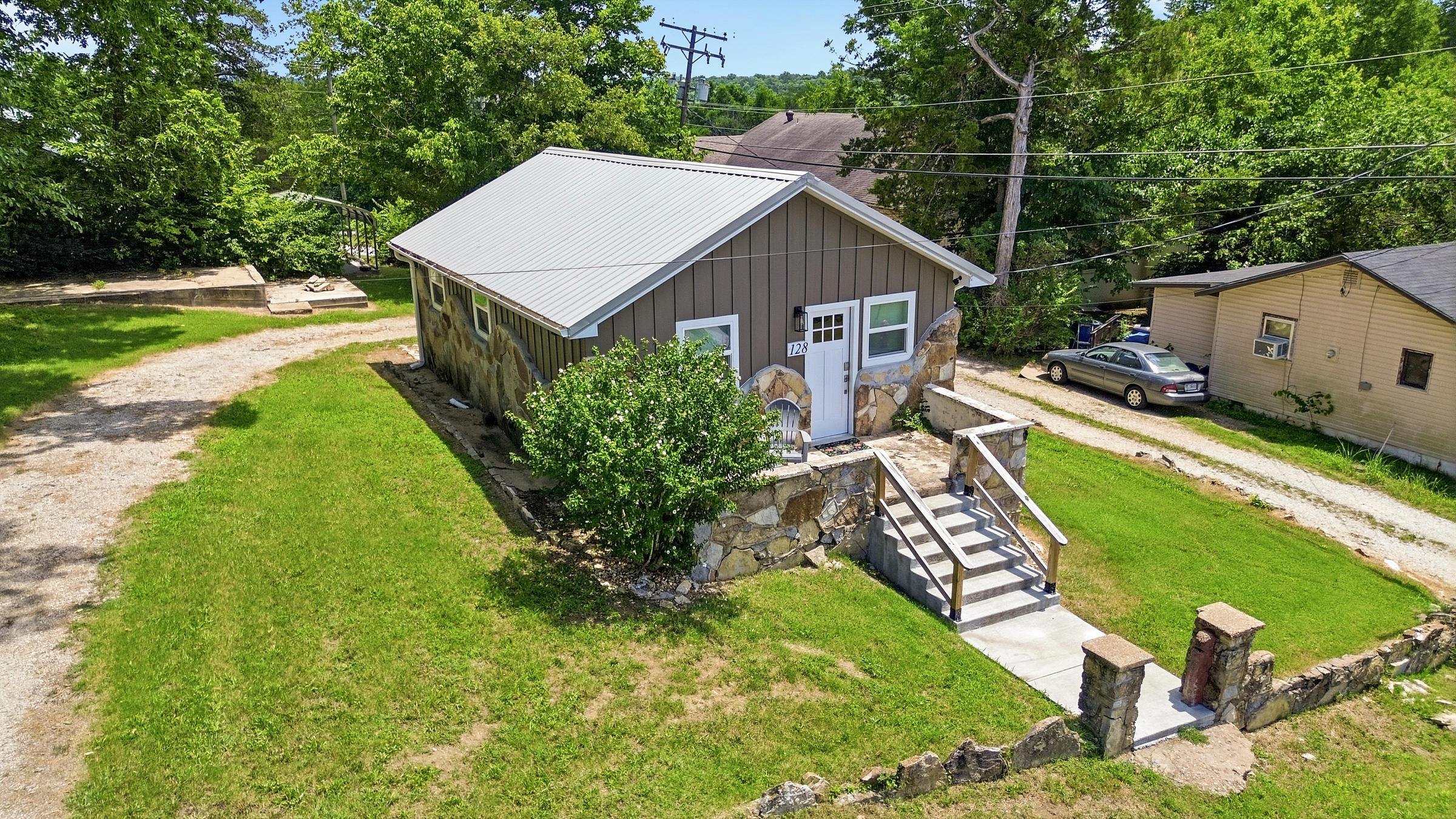 128 Lincoln Street Property Photo 30