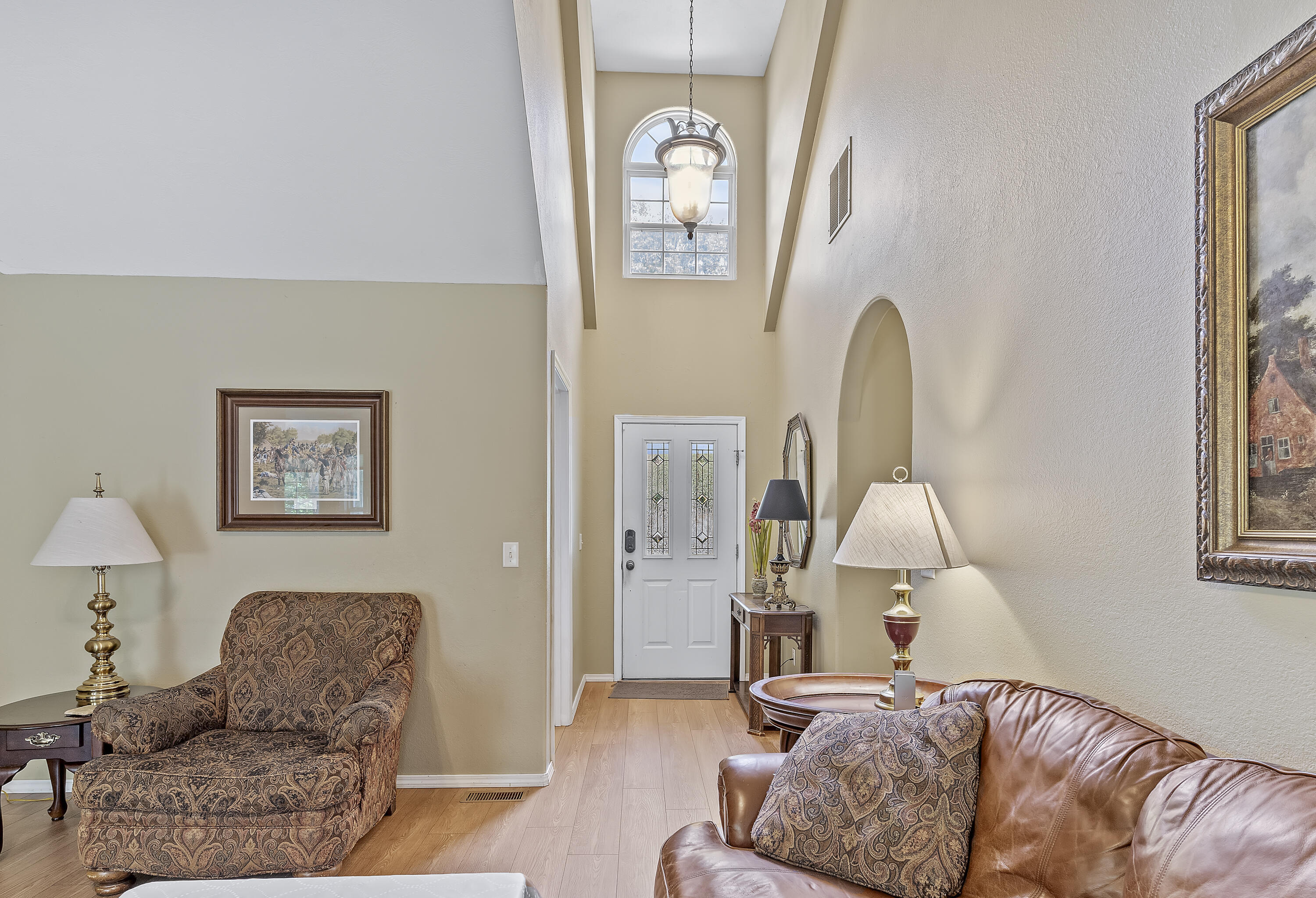 1212 West Merlin Drive Property Photo 5