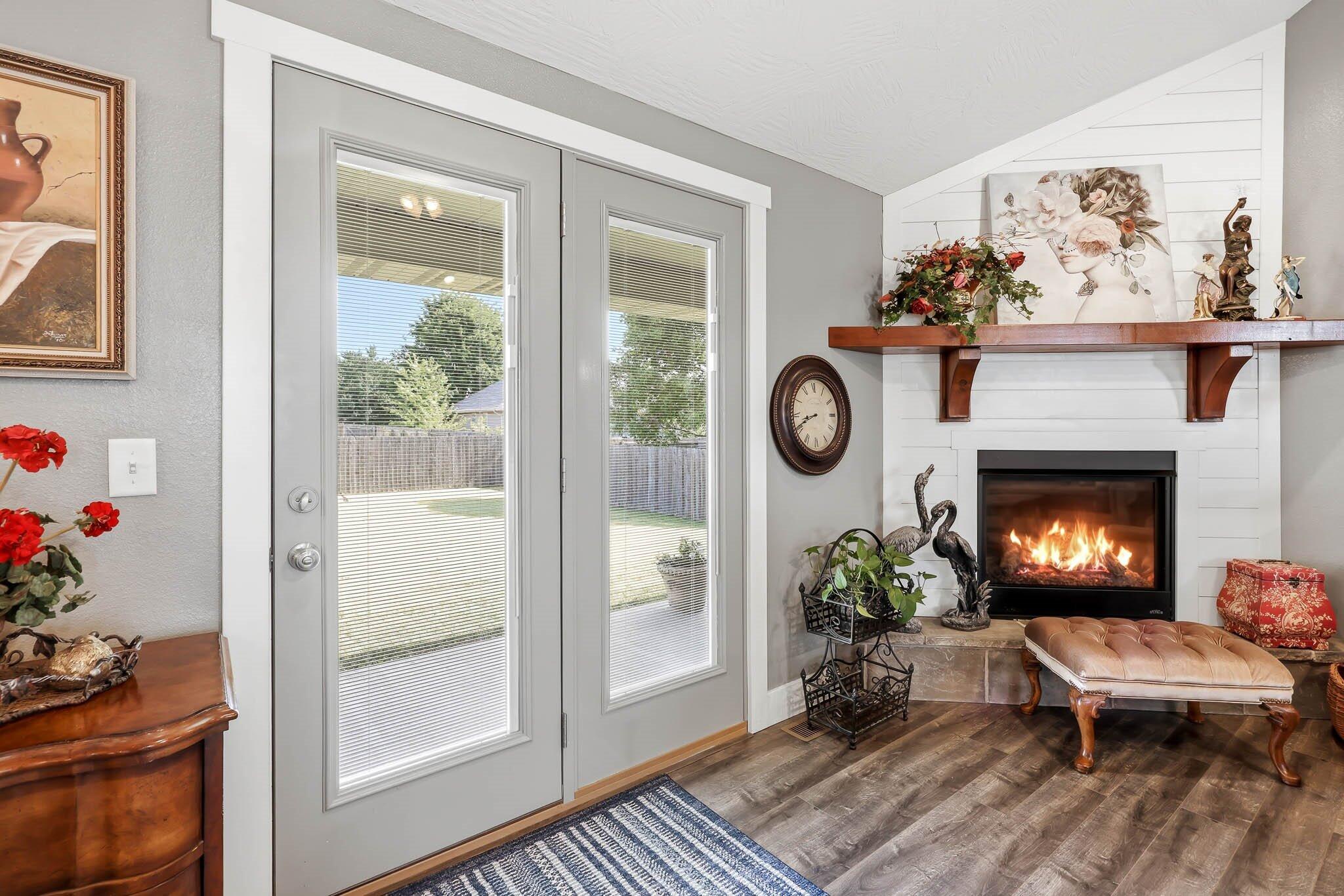 150 Lace Bark Avenue Property Photo 8