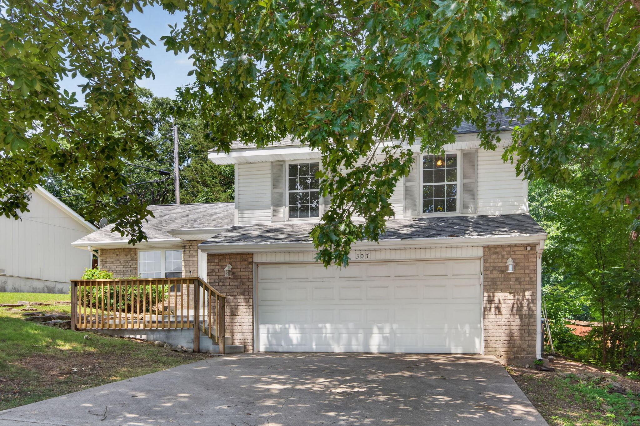 307 Spring Meadow Parkway Property Photo 1