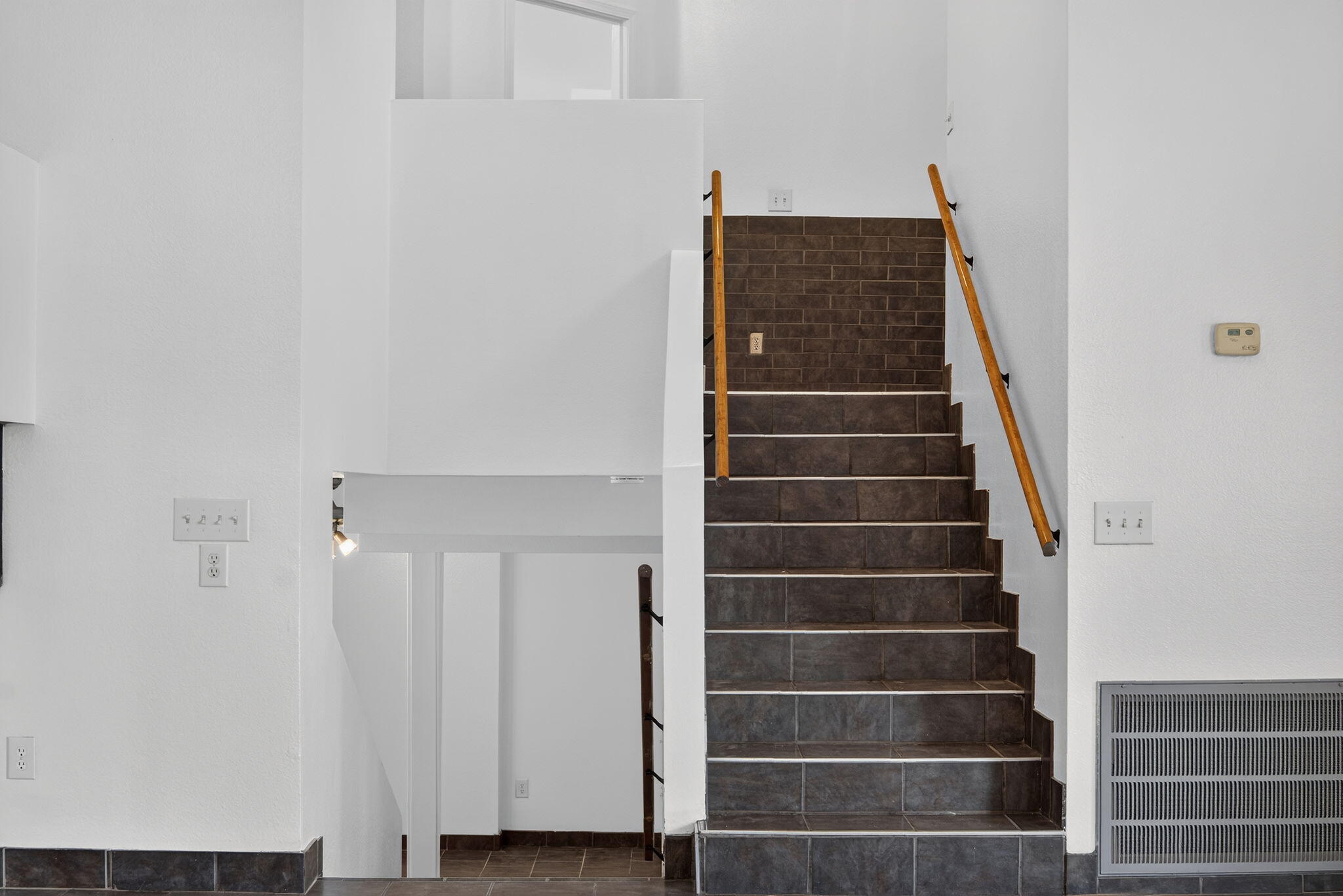 307 Spring Meadow Parkway Property Photo 11