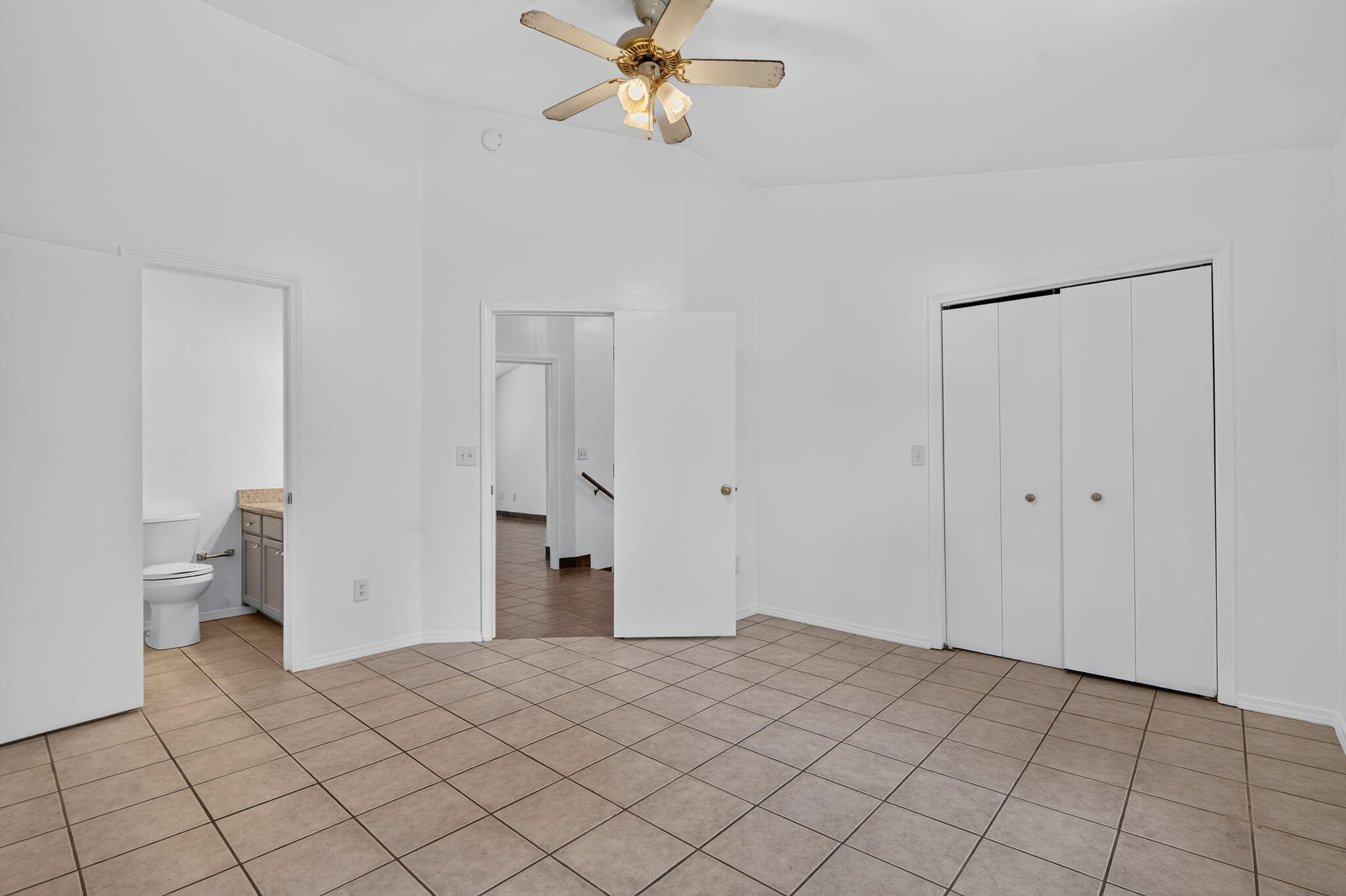 307 Spring Meadow Parkway Property Photo 17