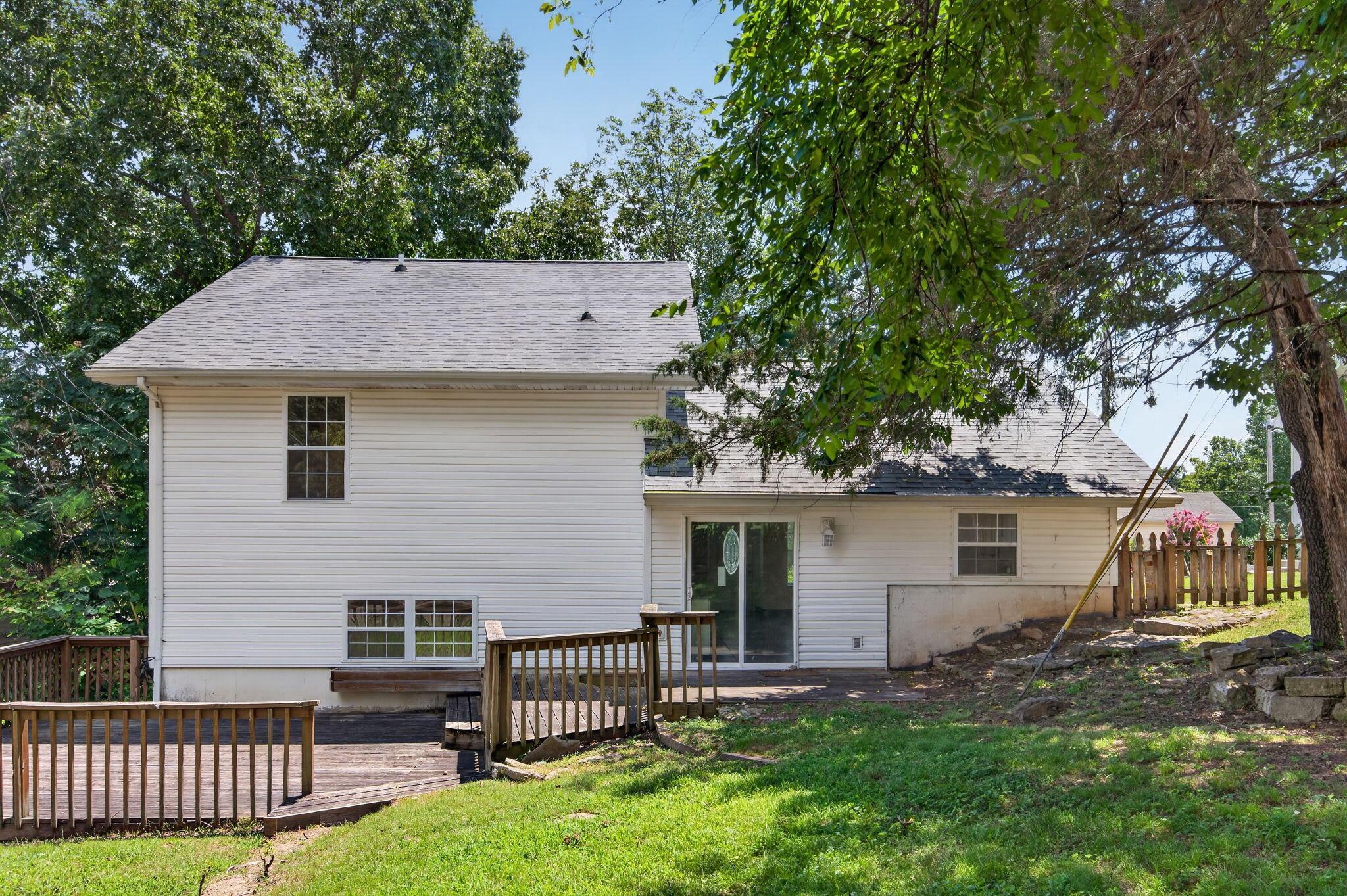 307 Spring Meadow Parkway Property Photo 26