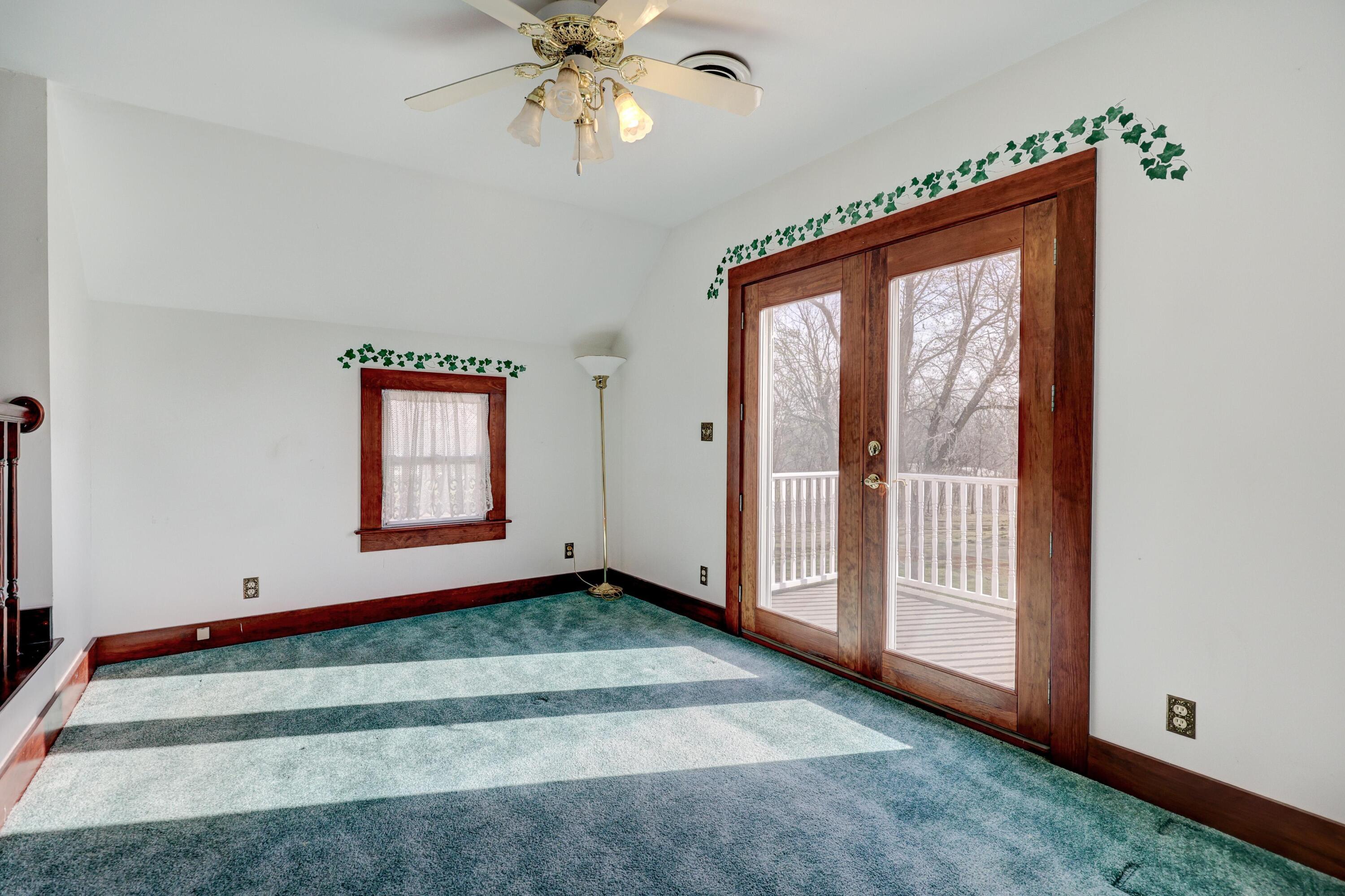 11158 State Highway 97 Property Photo 37